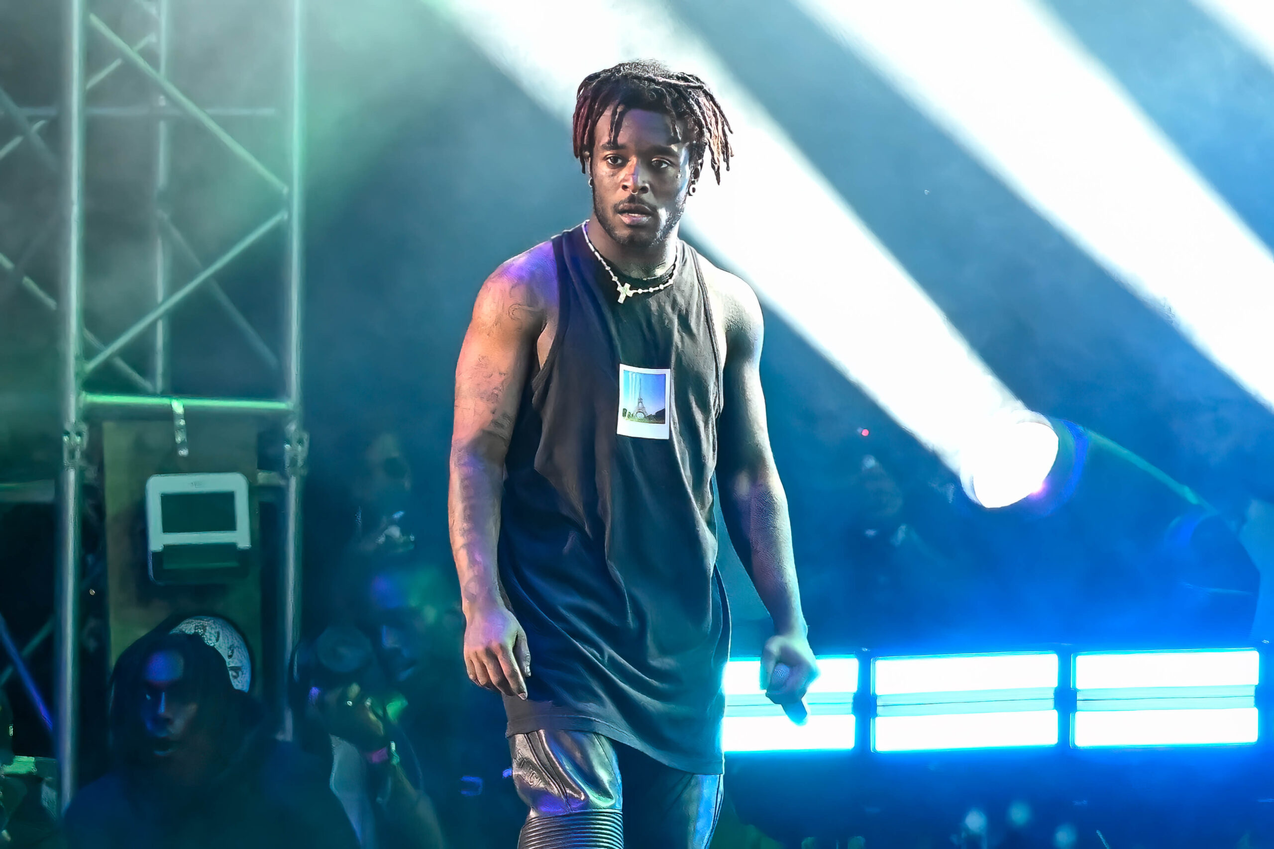 Lil Uzi Vert Says They Re Destroying Their Phone After Dropping The