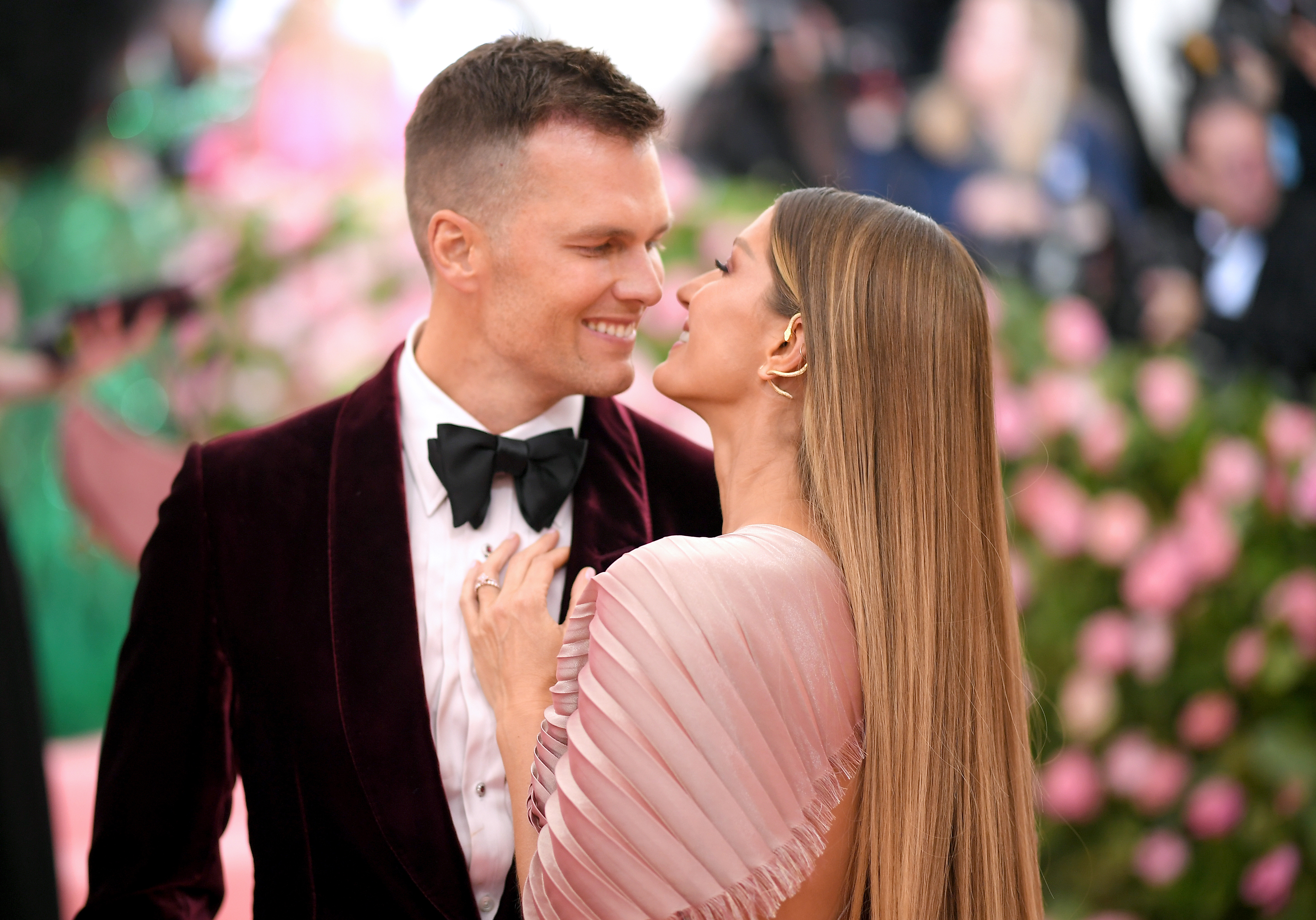 Tom Brady Addresses “Amicable” Divorce From Gisele Bundchen