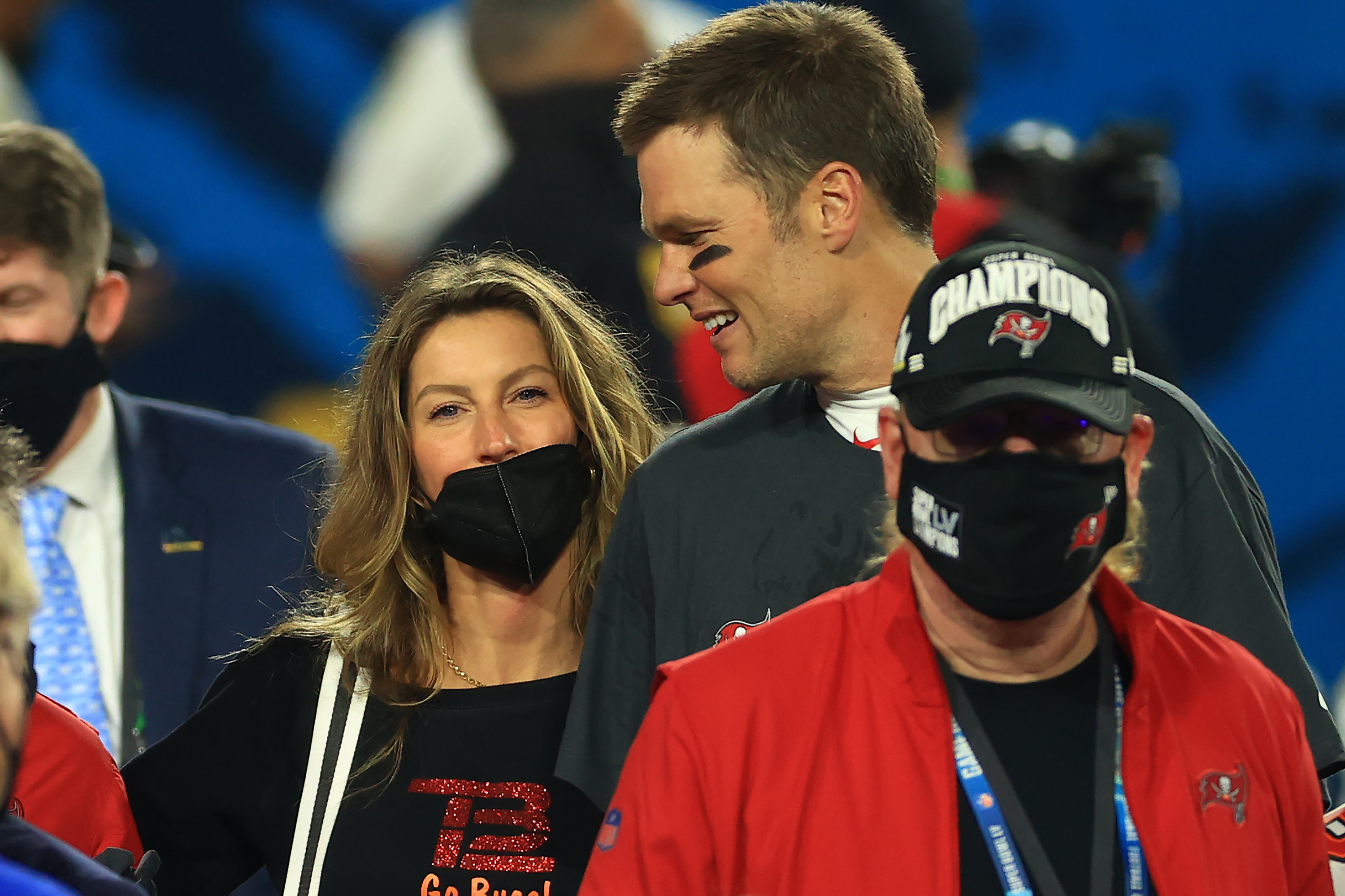 Antonio Brown Antagonizes Tom Brady With New Gisele Bundchen Merch