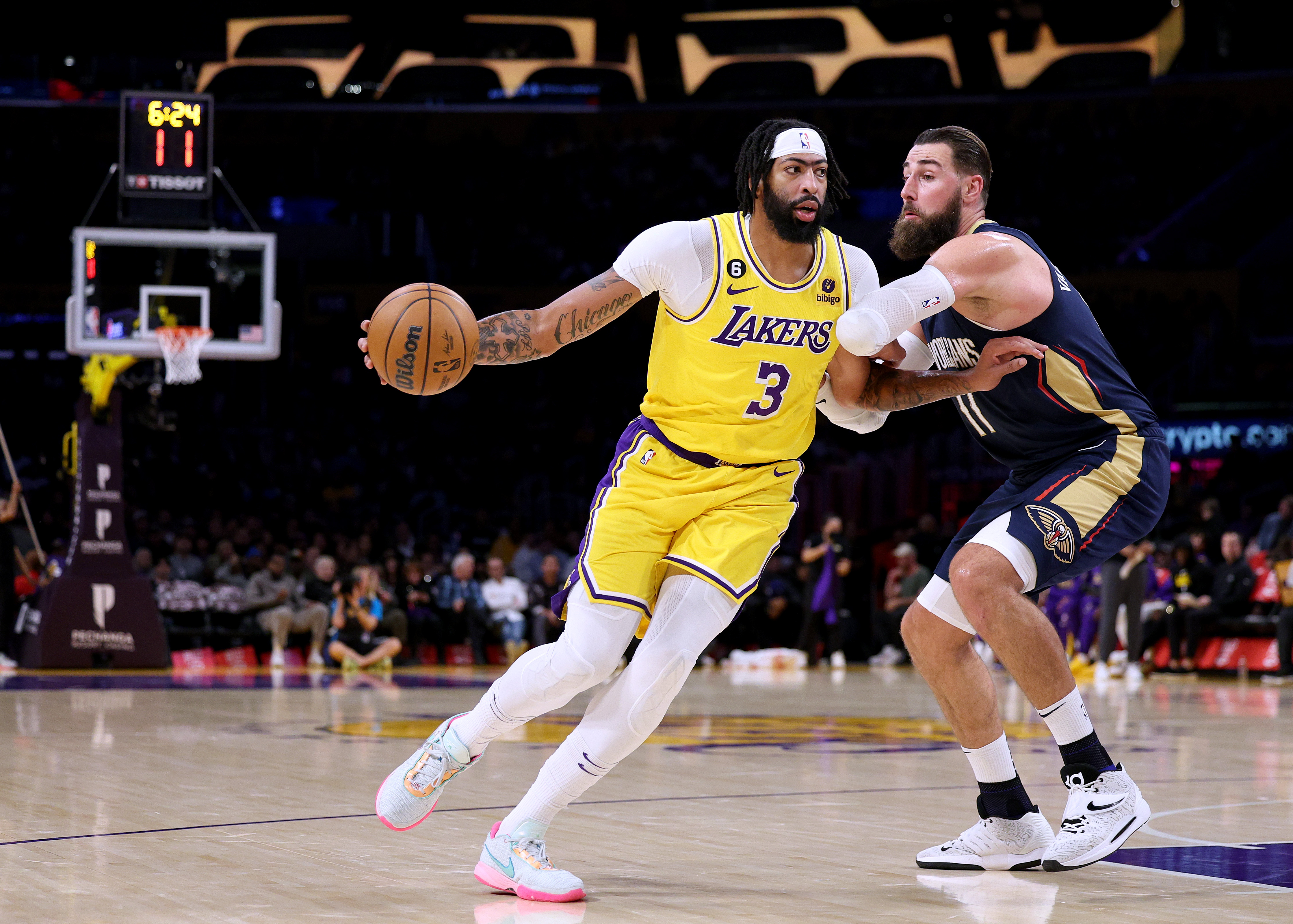 Pondering Anthony Davis, the Lakers' Oddly Enigmatic Star