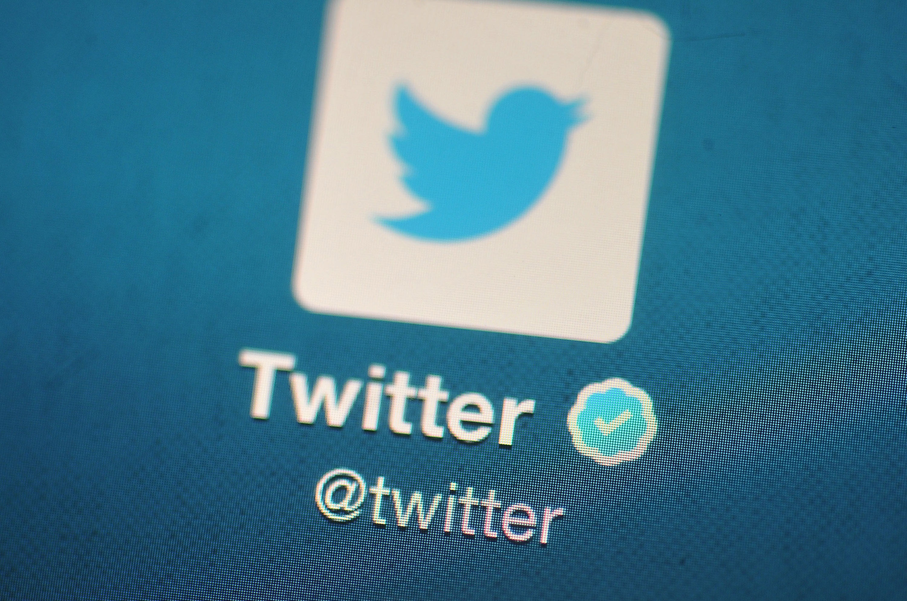 Twitter Removes COVID Misinformation Warnings