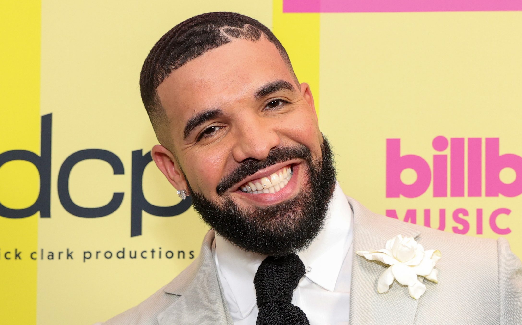 Old Drake Lyrics Allegedly Found In Memphis Dumpster