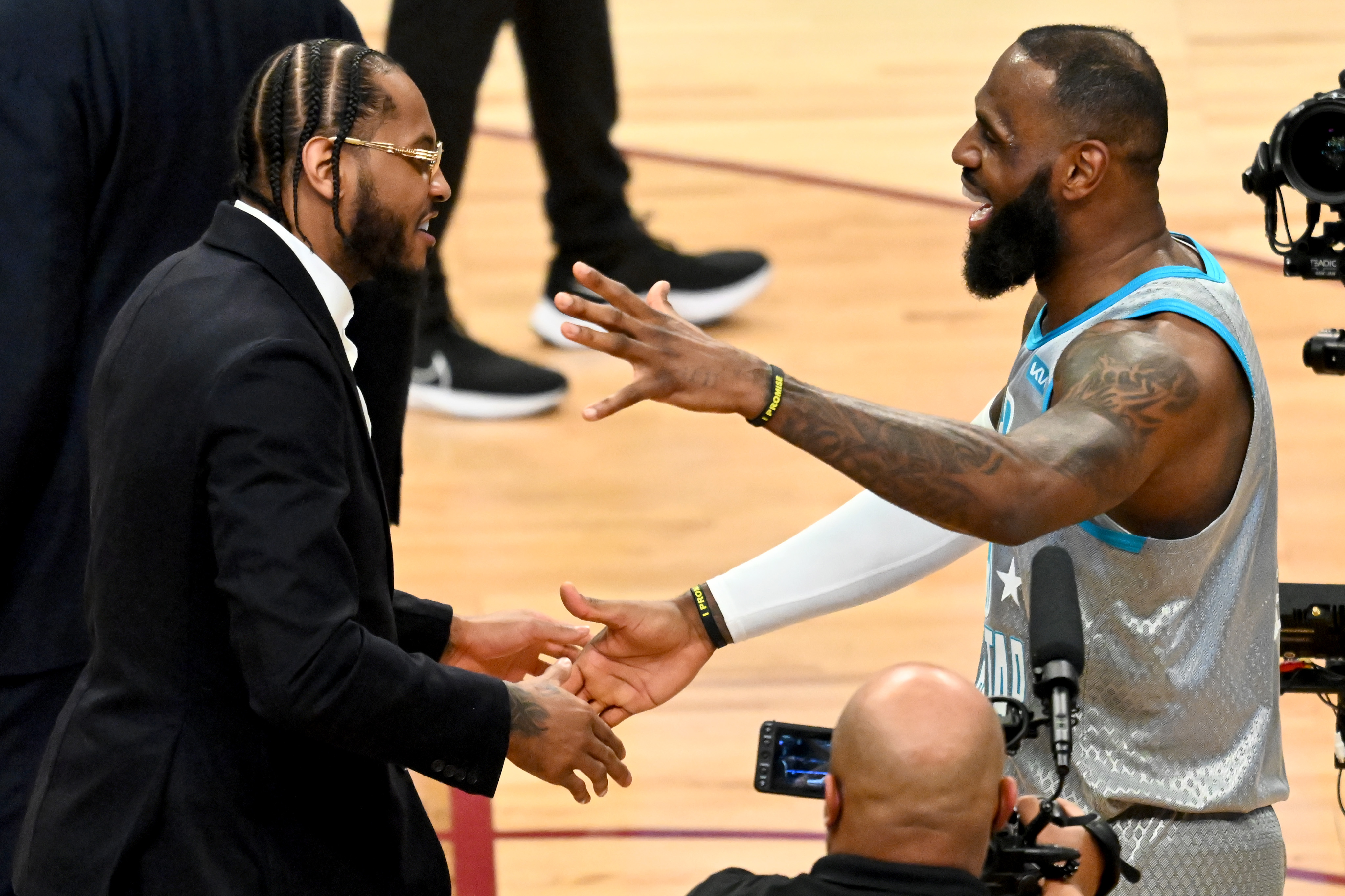 LeBron James Reacts To Carmelo’s Son Playing Against His Own