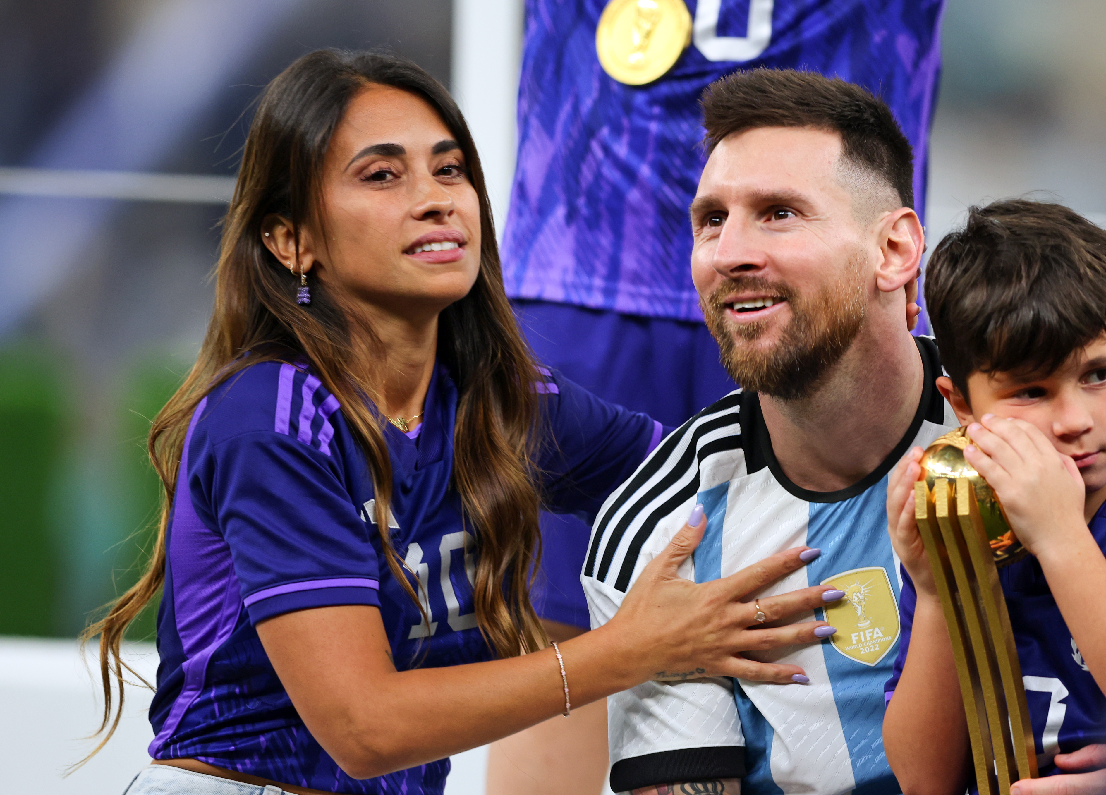 Lionel Messi’s Wife Antonella Helps Celebrate World Cup Win