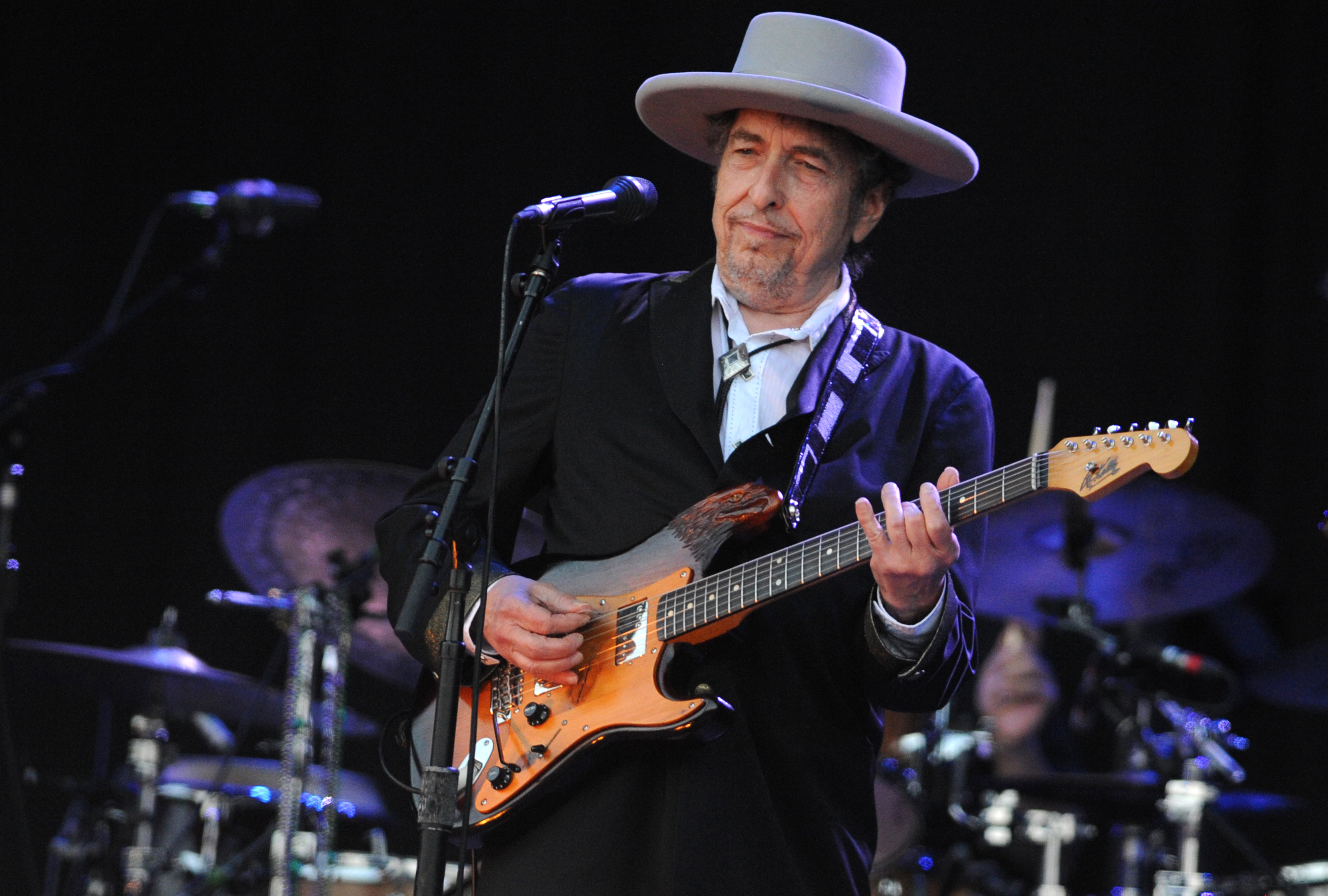 Bob Dylan Explains Love For Wu-Tang Clan & Eminem