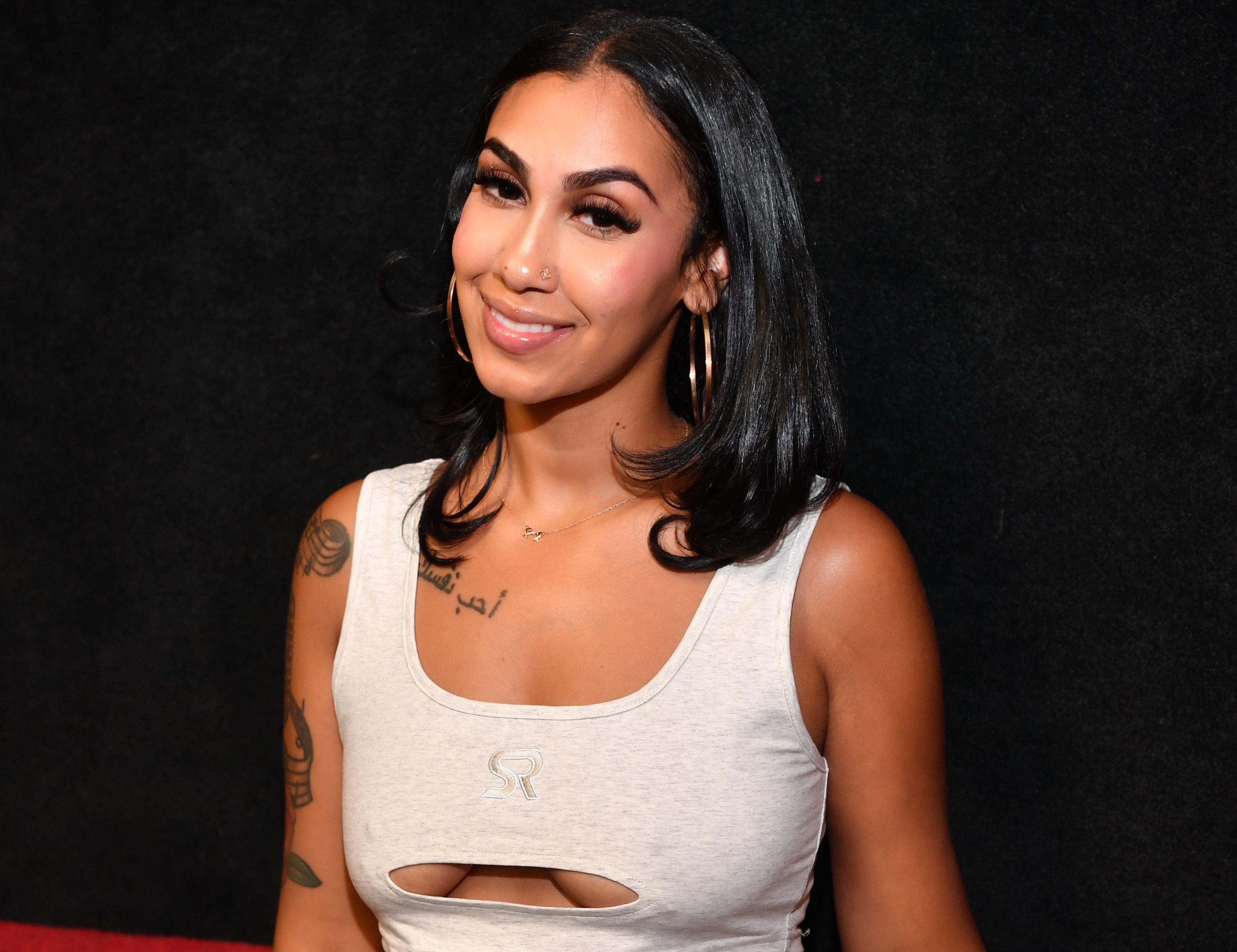 Queen naija - bio, age, height, wiki models biography