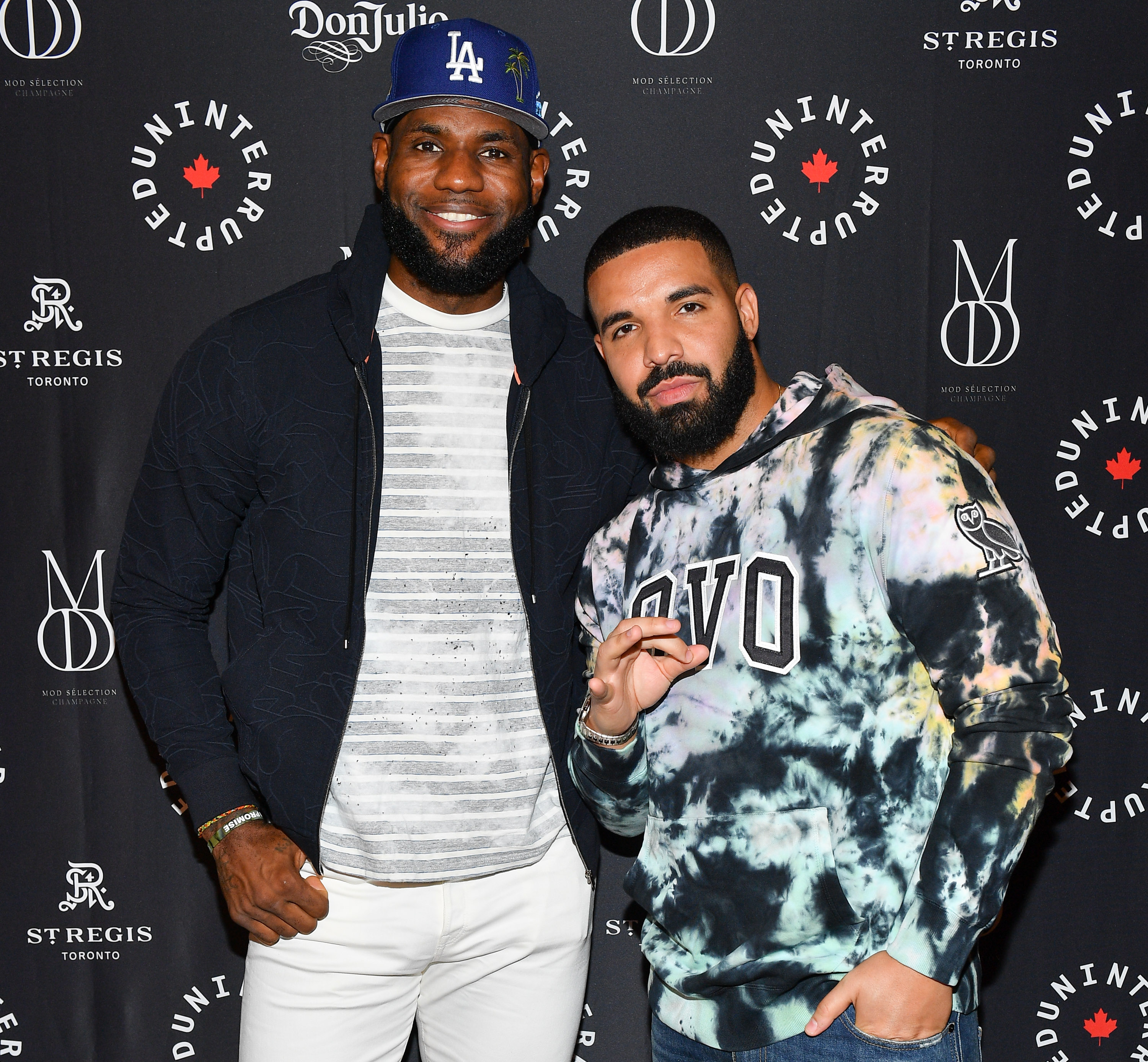 Drake Congratulates Lebron James On Nba Scoring Record Drake Congratulates Lebron James On Nba Scoring Record