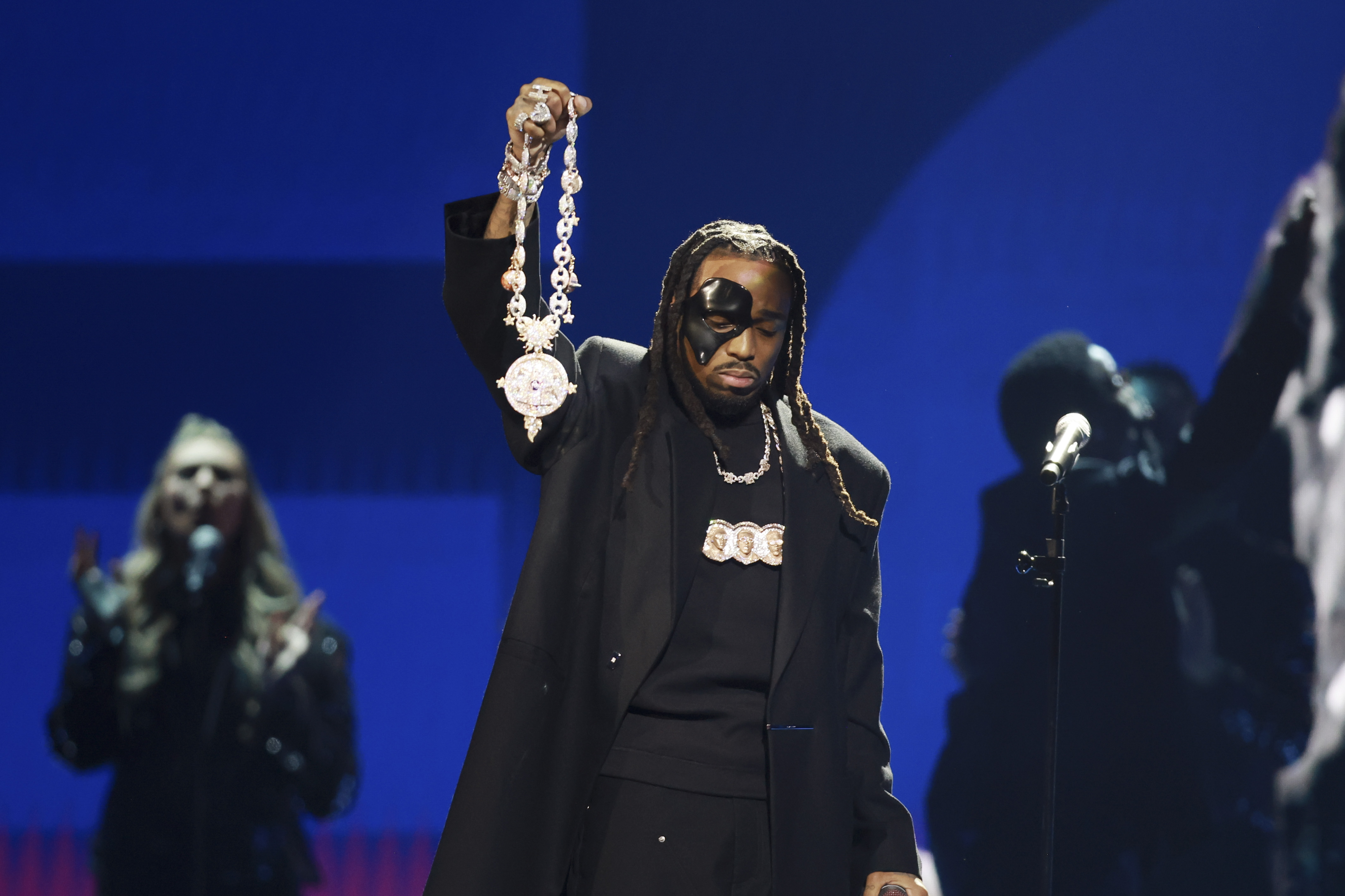 Quavo Pays Tribute To Takeoff At Grammys Watch