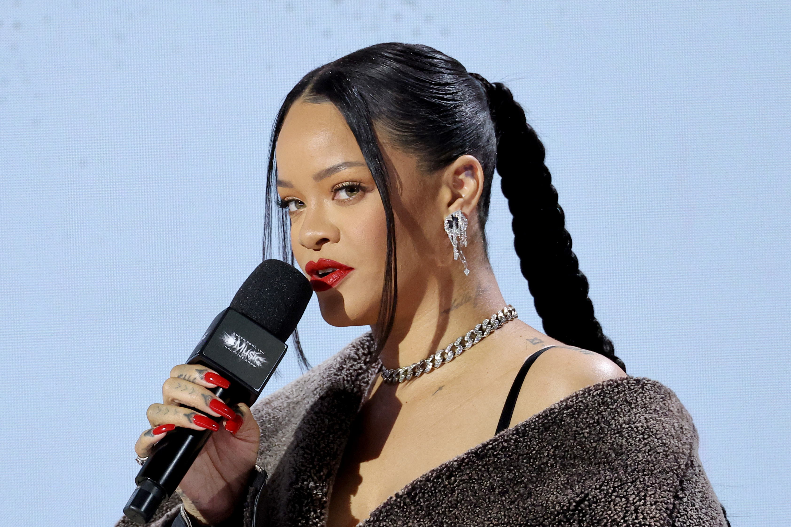 Rihanna Provides Rare Update On New Music