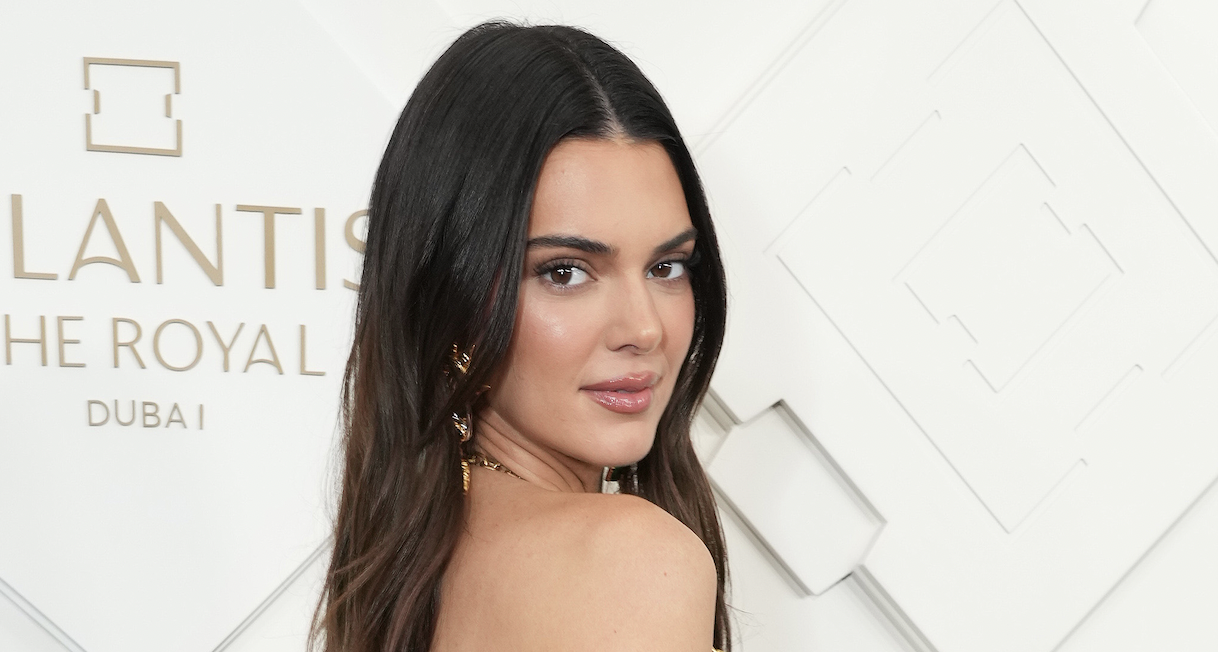 Kendall Jenner Posts Topless & Lingerie Thirst Traps