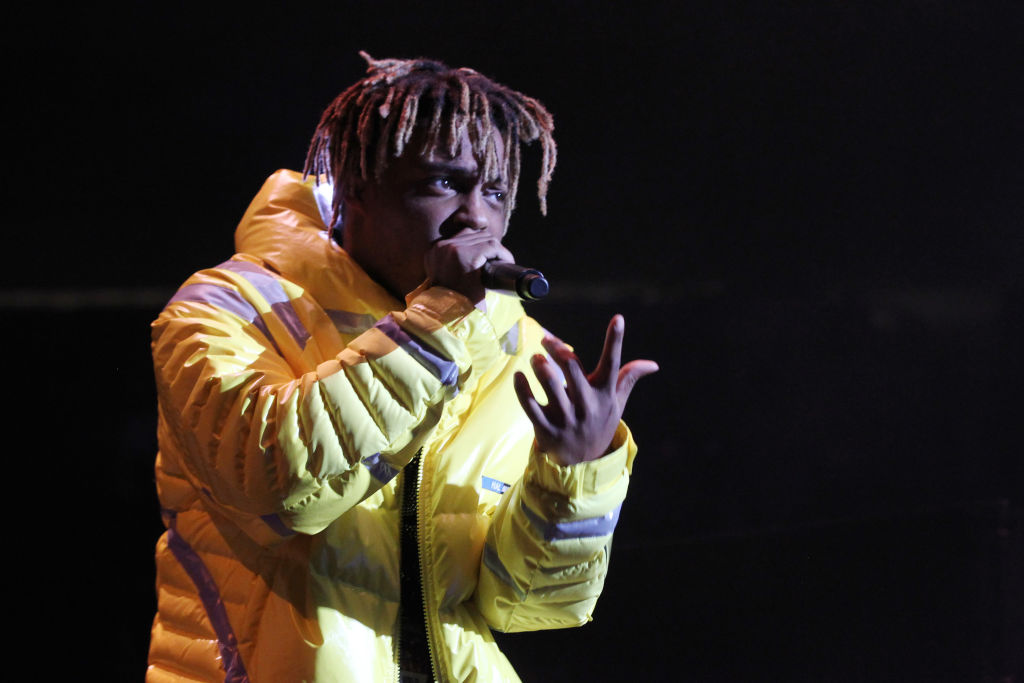 We all miss Juice WRLD, here are some of his iconic looks