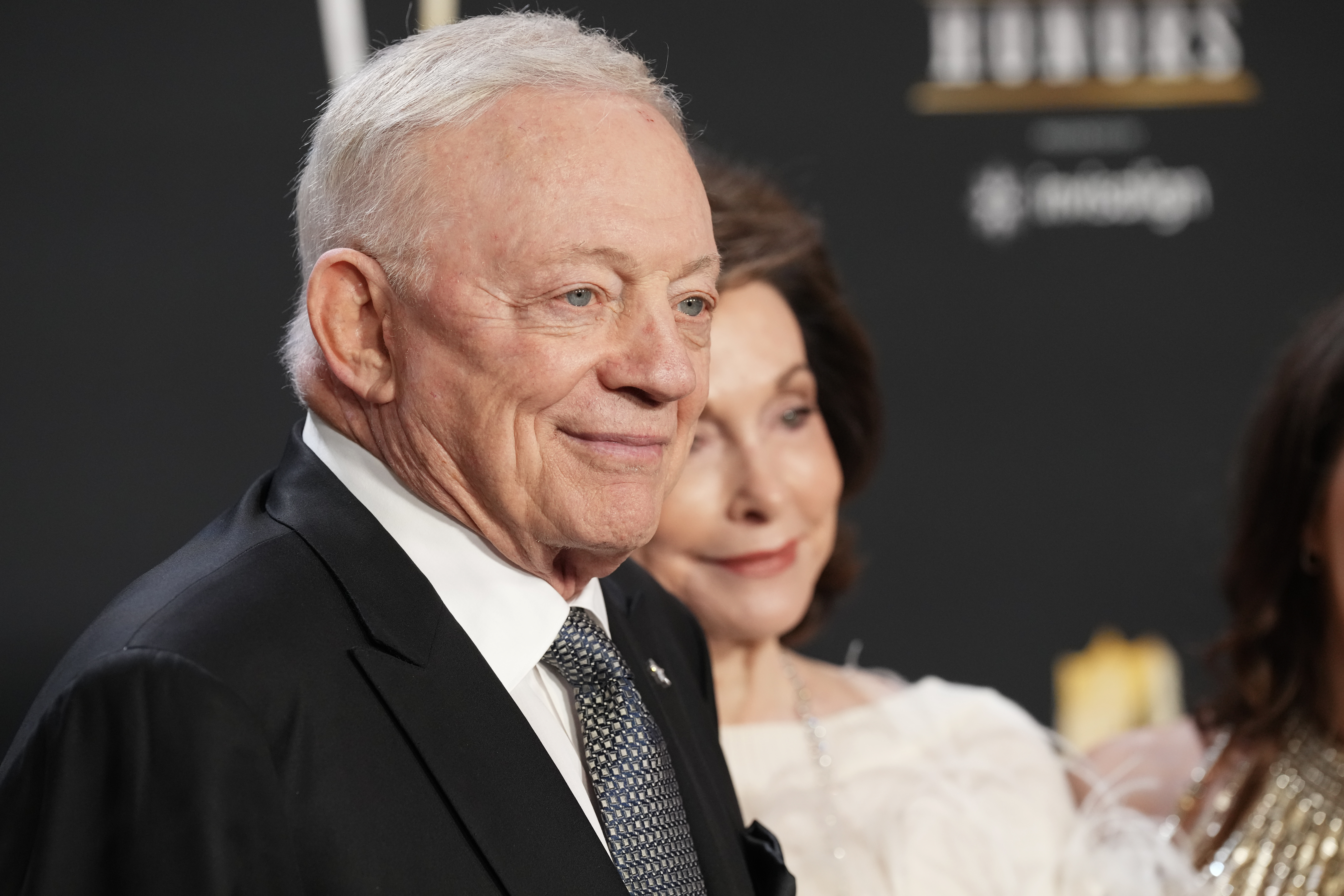 Jerry Jones Sexual Assault Lawsuit To Proceed Despite Previous Ruling