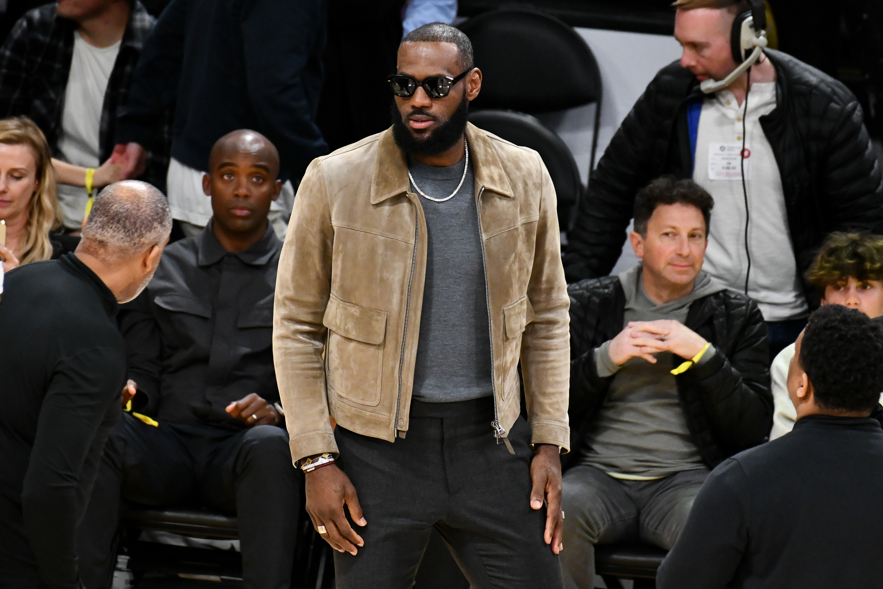 Cease & Desist Issued: Lebron James Slams Ai Company For Deepfake Video - 9fmpvo4
