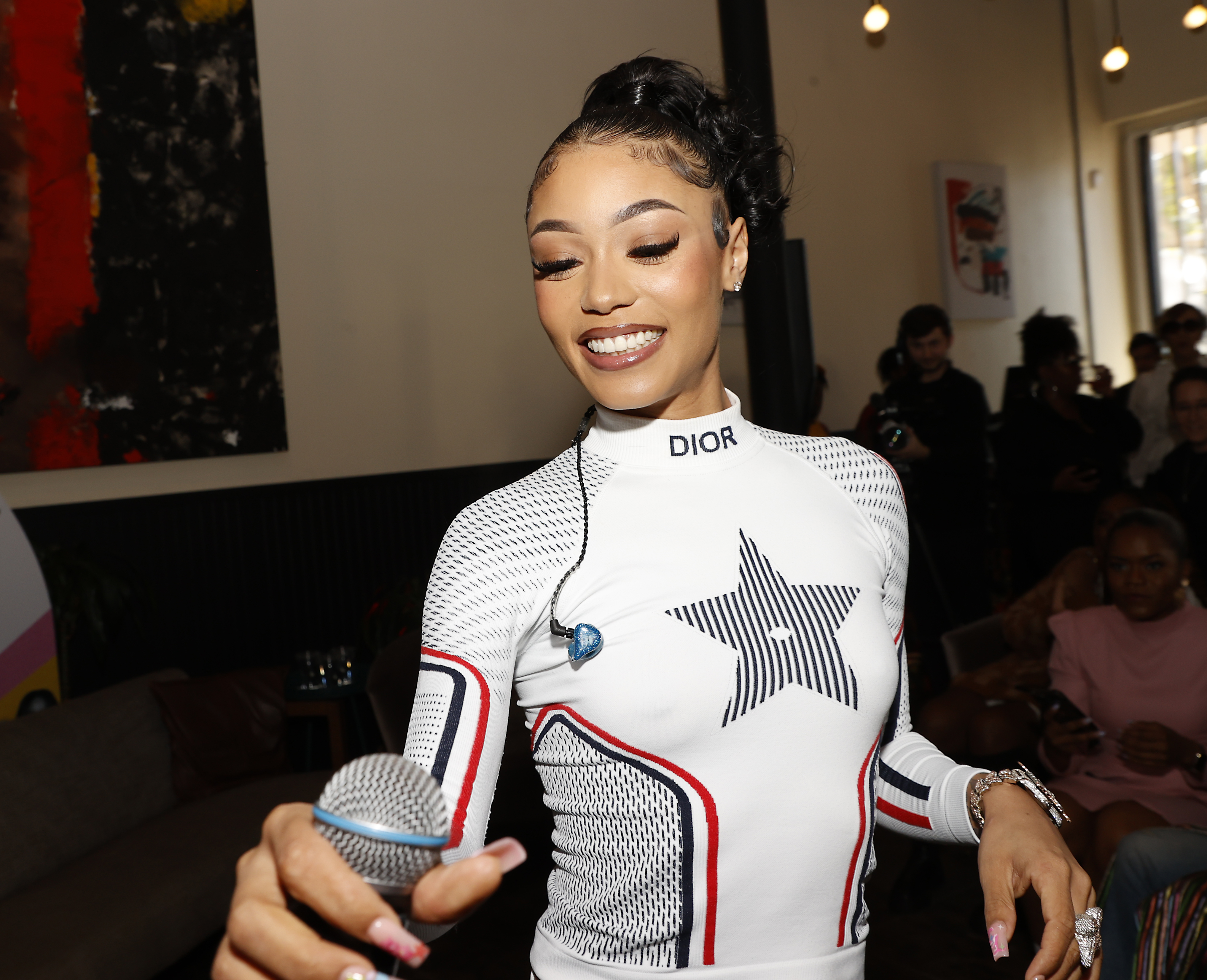 Coi Leray Twerks To New Singles & Calls Out Haters During Something In The  Water Set: Watch