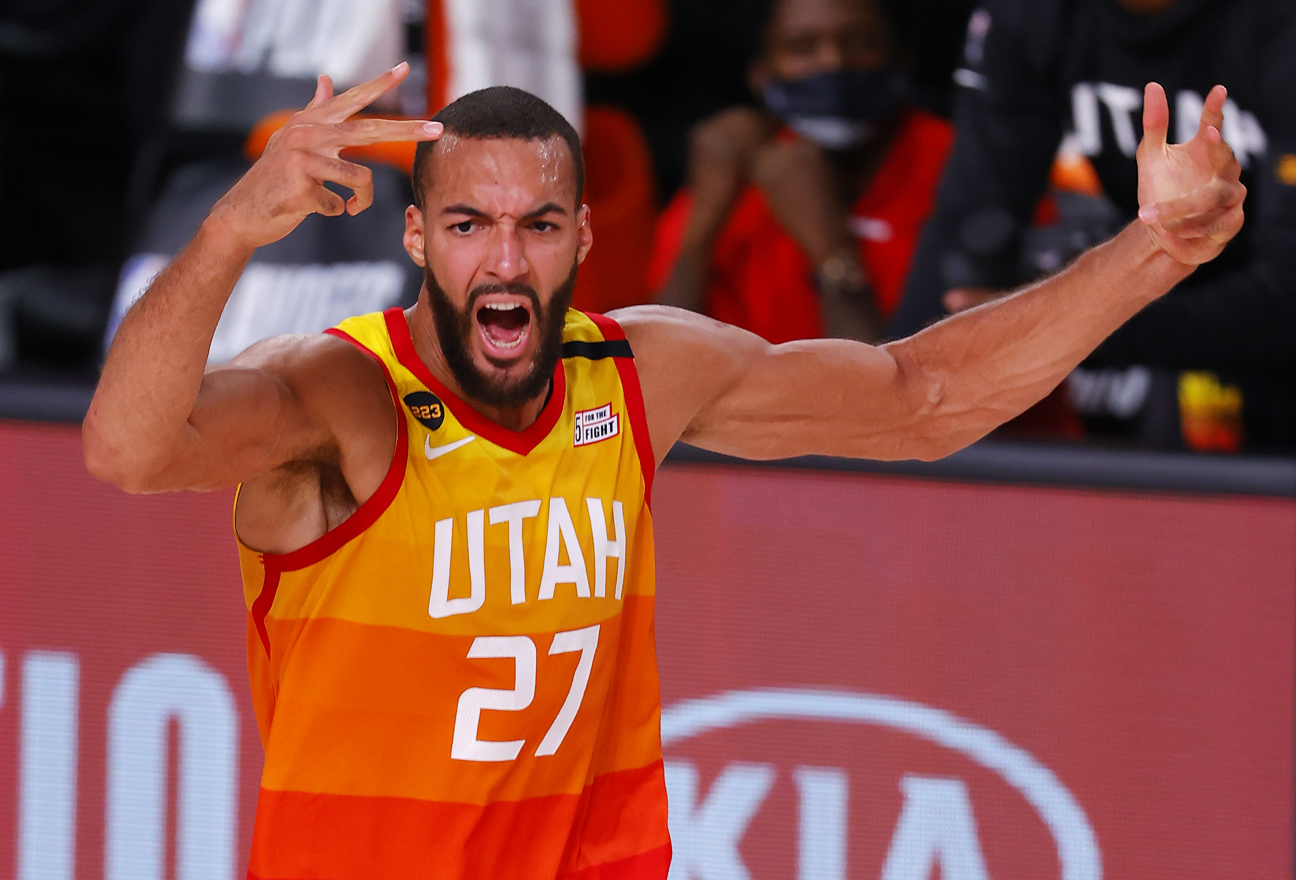 Rudy Gobert Punches Teammate Kyle Anderson During Timeout