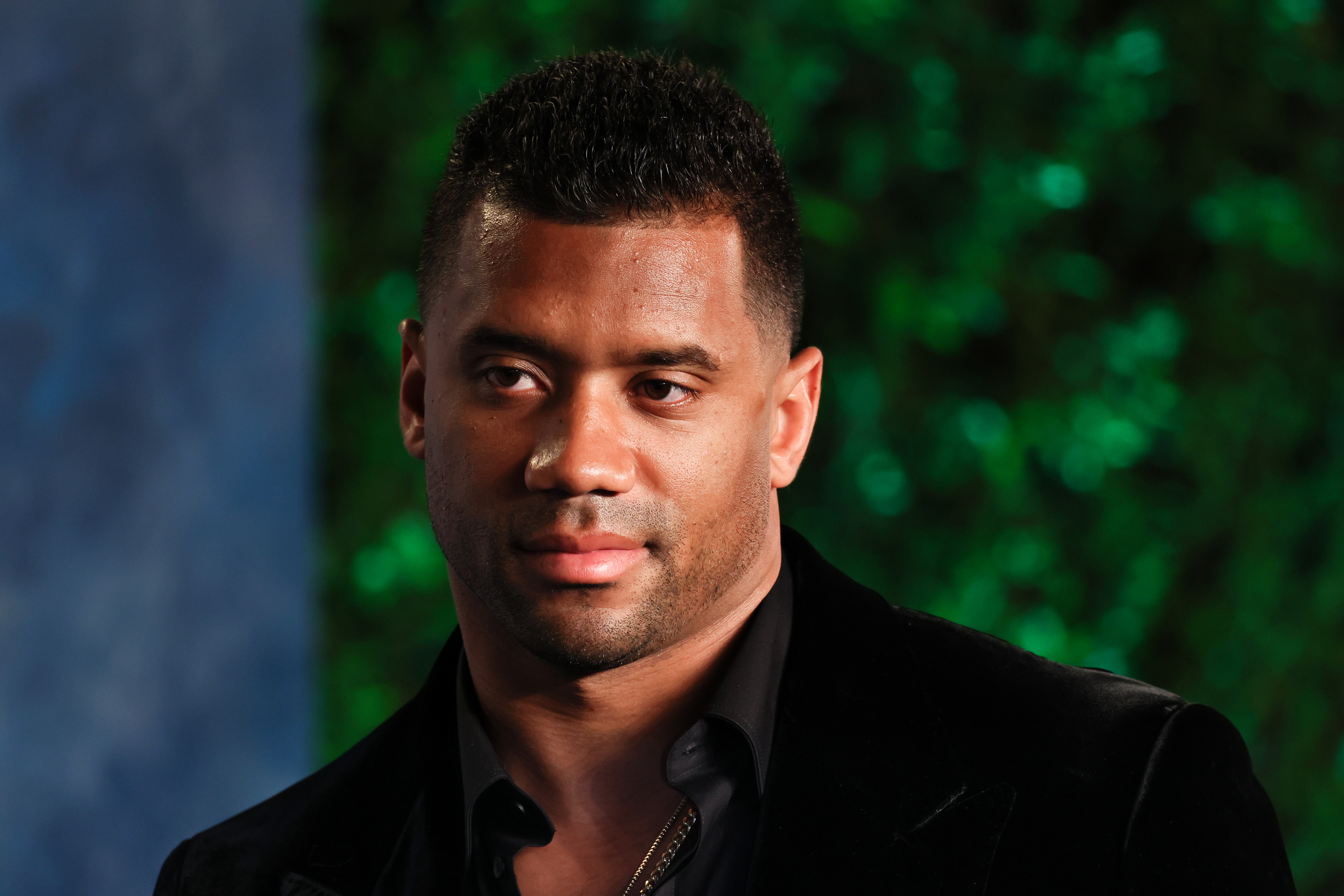 Russell Wilson Styles Daughter Sienna's Hair in Instagram Video: Watch