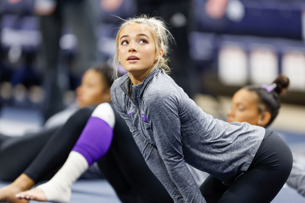 LSU Gymnast To Feature On SI Swimsuit Issue Cover