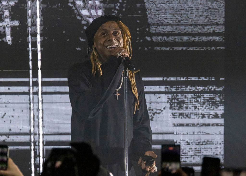 Lil Wayne shows love to Houston Astros before concert