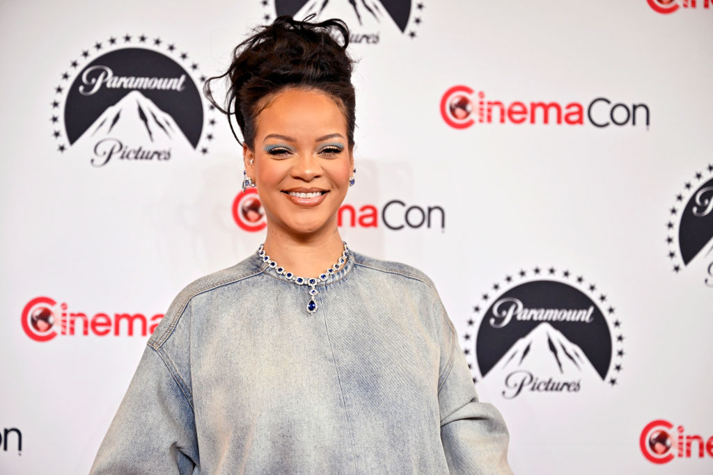 Rihanna Earns Her First Certified Diamond Record