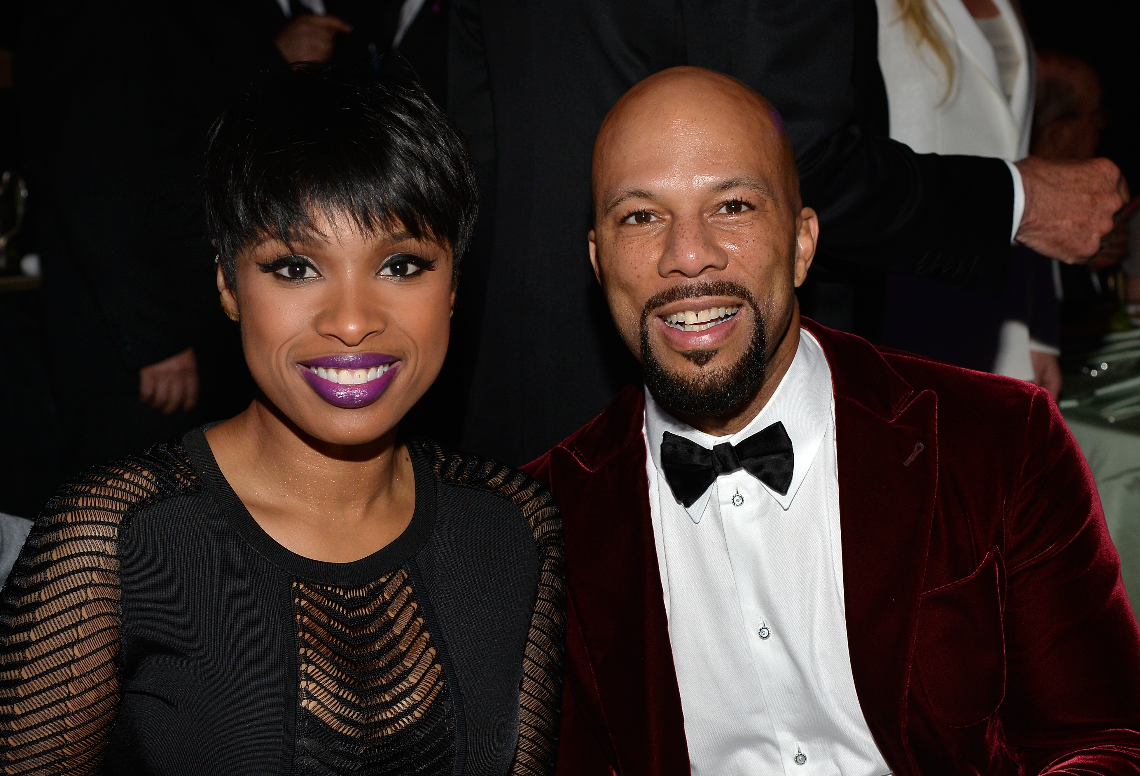 Jennifer Hudson & Common’s Relationship Still Going Strong, Couple Shows PDA During Chicago Stroll