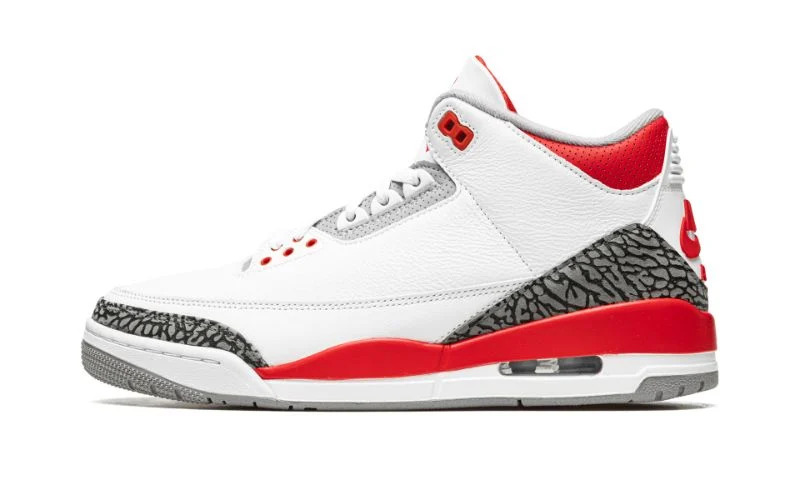 Air Jordan 3 Retro "Fire Red 2022" Sneakers