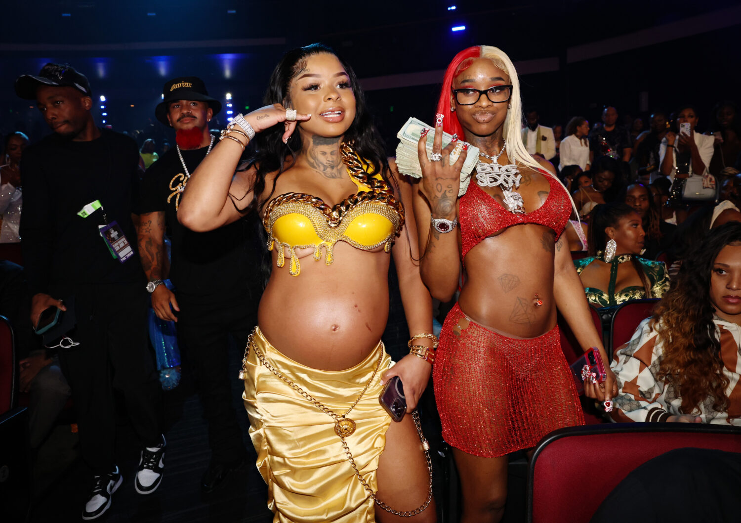 Sexyy Red And Chrisean Rock Twerk Barefoot In The Bet Awards Aisles Watch Hip Hop News 