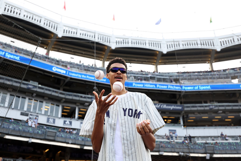 Victor Wembanyama throws out first pitch at Yankee Stadium
