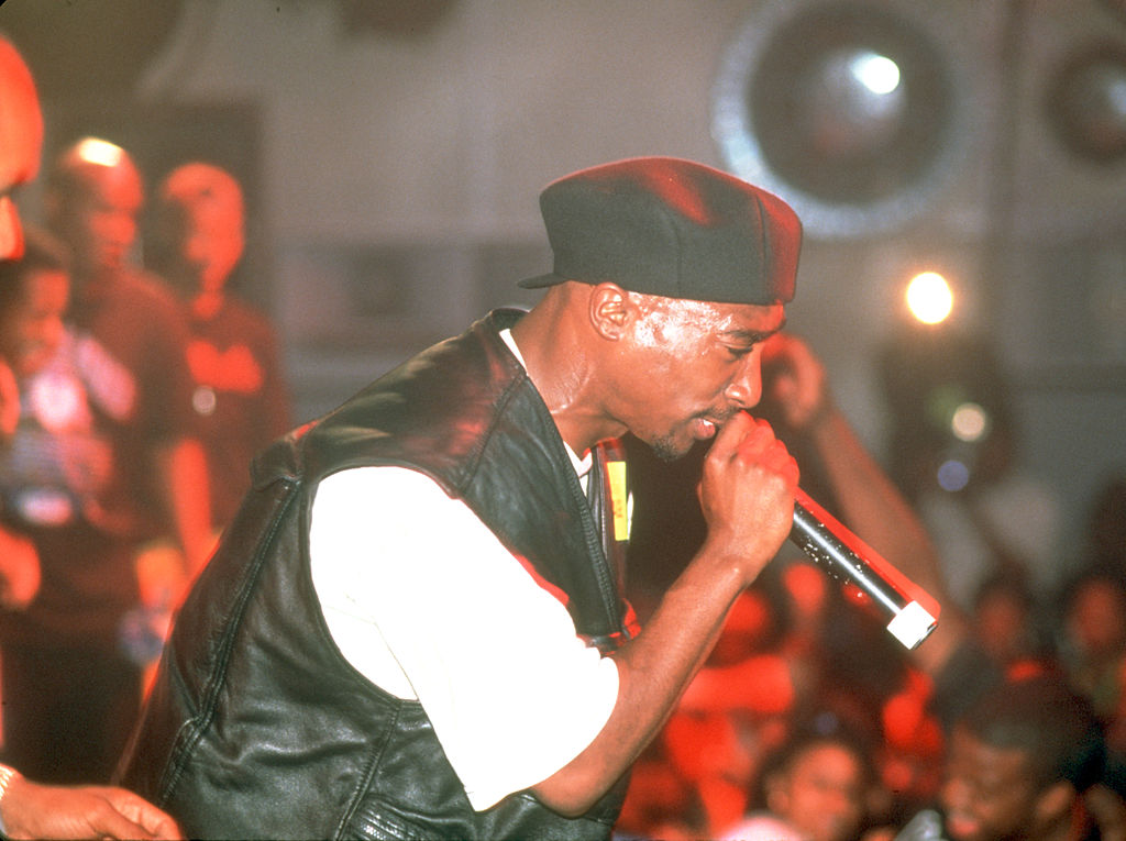 Tupac performs in New York