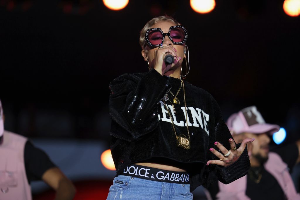 Keyshia Cole Claps Back At Nicki Minaj Fan Over Cardi B Endorsement