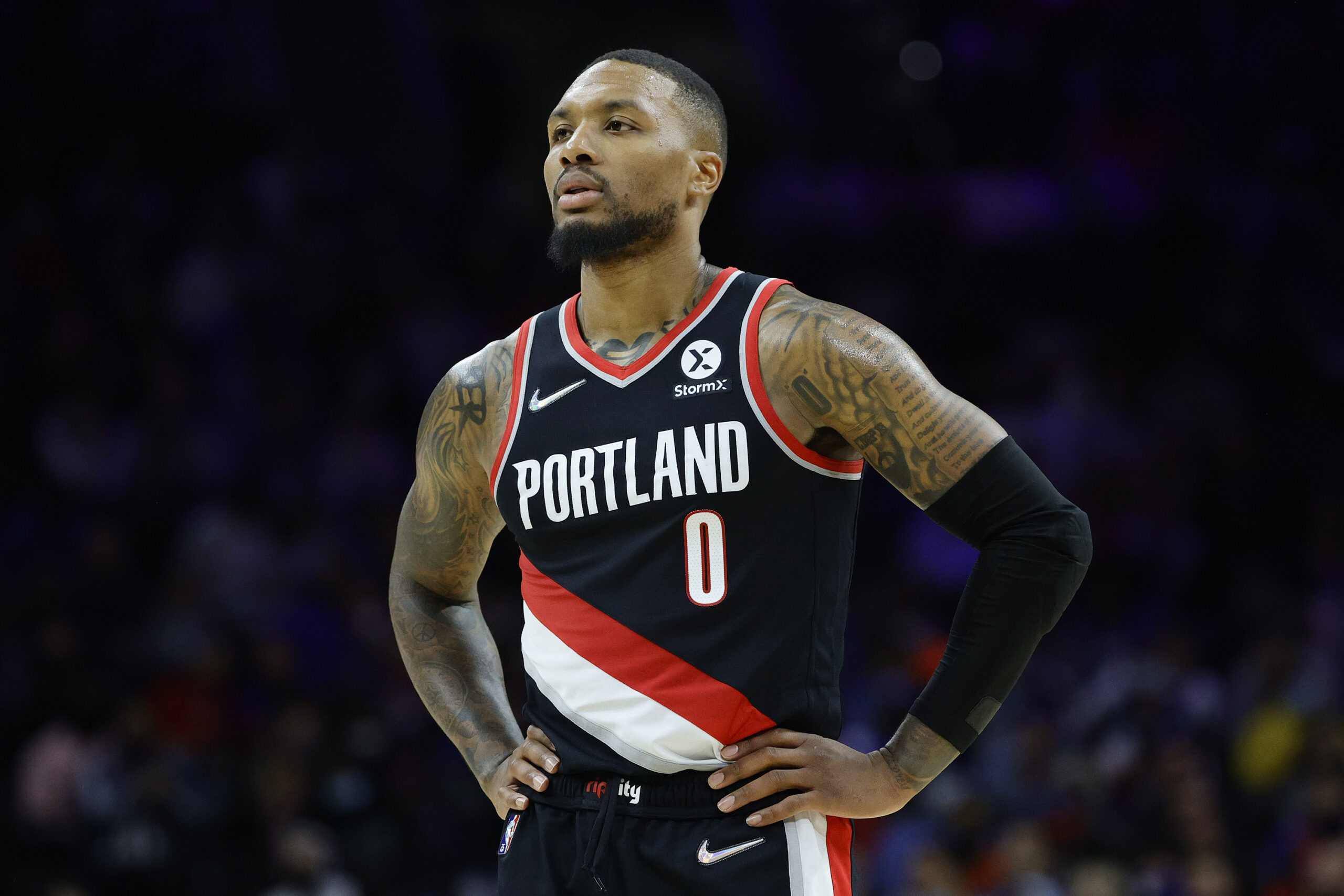 Damian Lillard net worth 2023: How much he earns amid 3-team deal - Beem