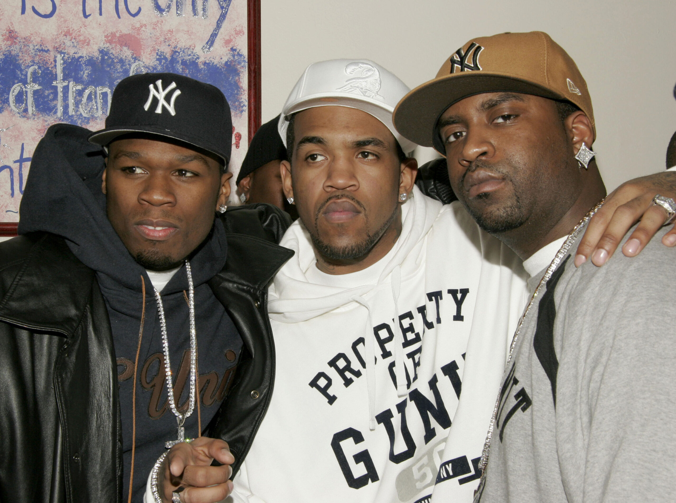 Три негра смотрят. Группа 50 Cent. 50 Cent фото. G Unit. G Unit 2000.