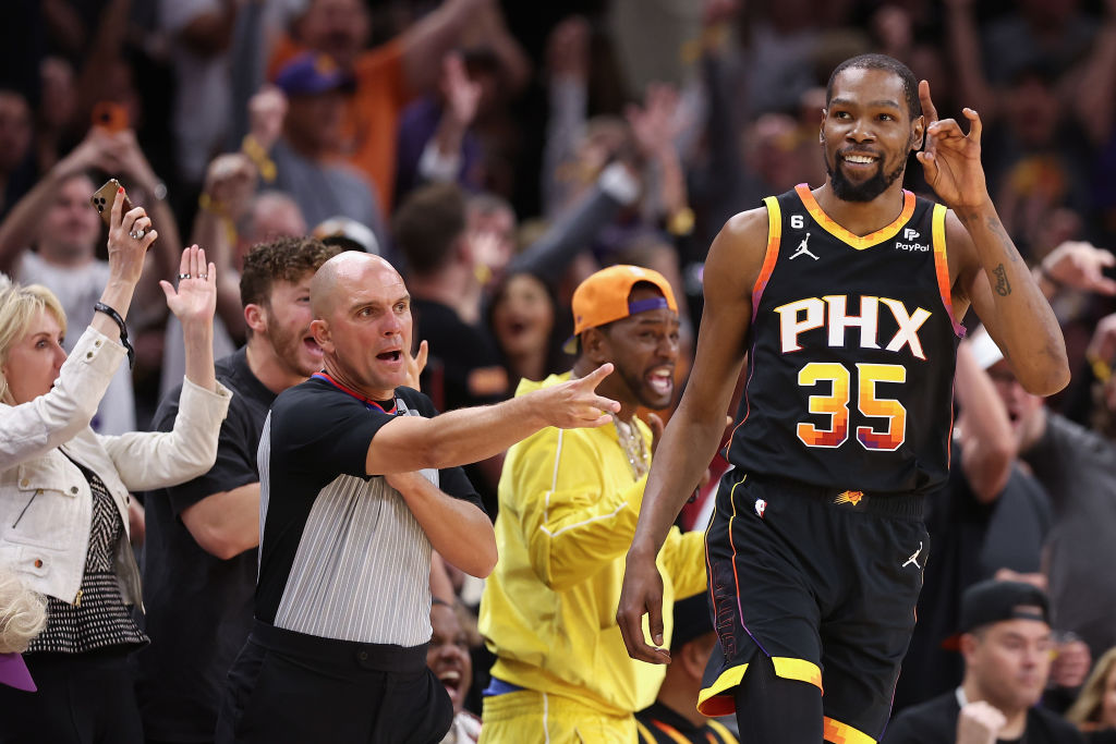 Kevin Durant Challenges Fans To Find His Threads Burner