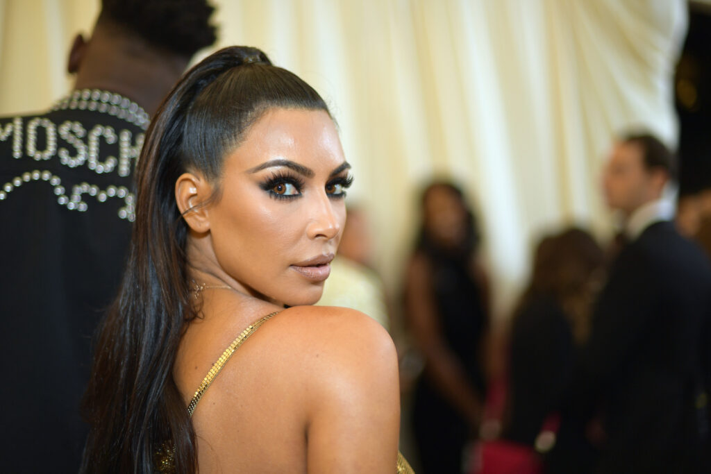 Kim kardashian at met gala 2018