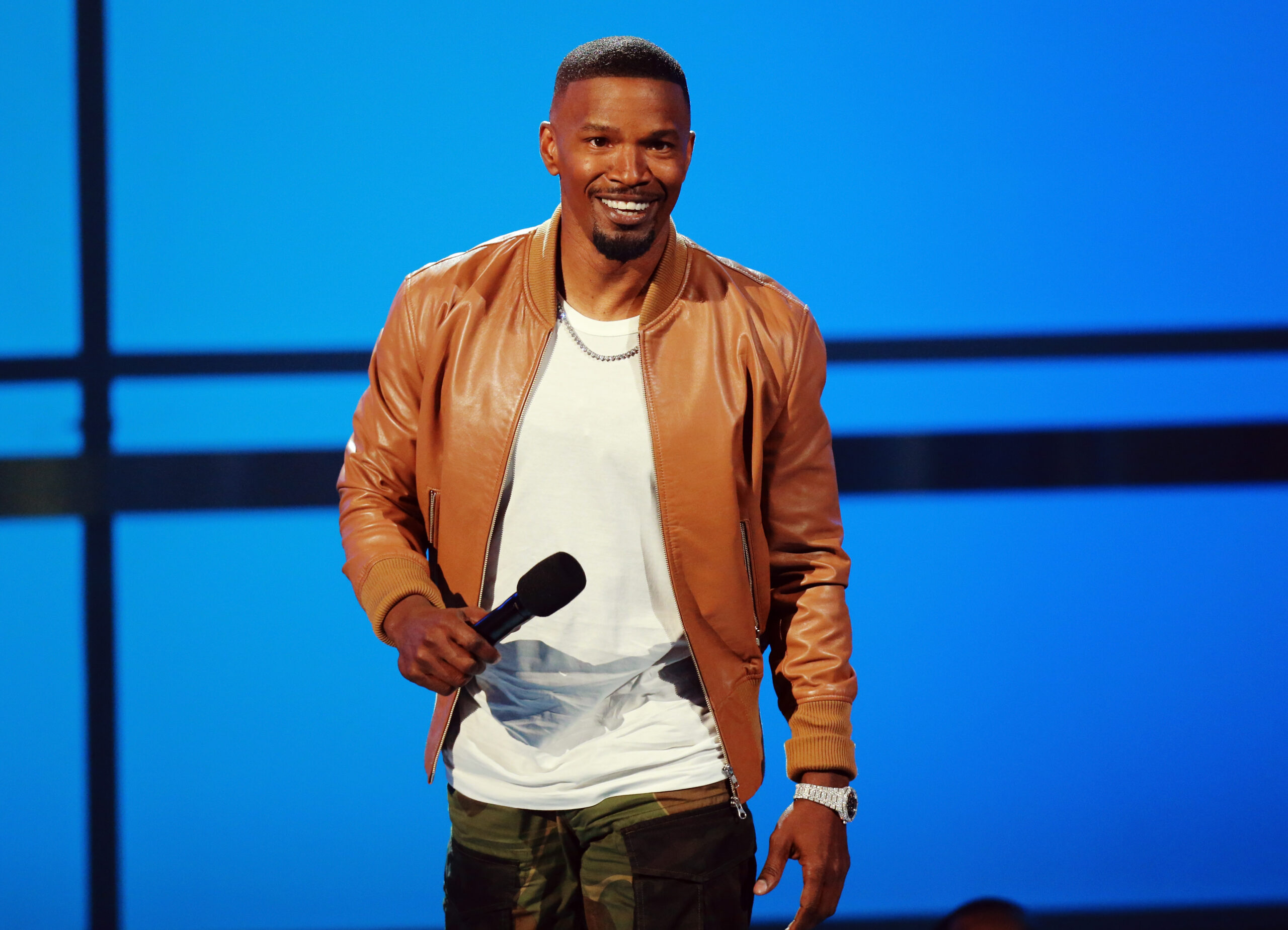 Jamie Foxx Waves To Fans In First Public Appearance Since Hospitalization