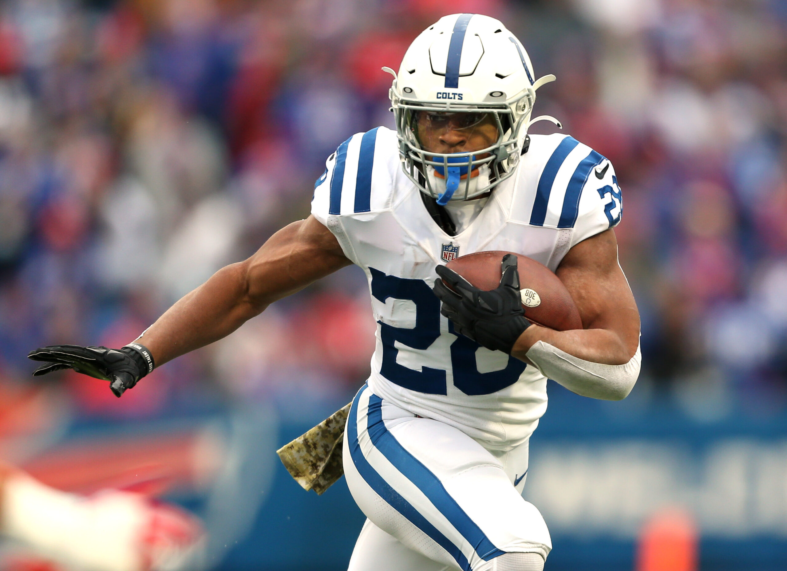 Colts reportedly fail to find trade for RB Jonathan Taylor, who