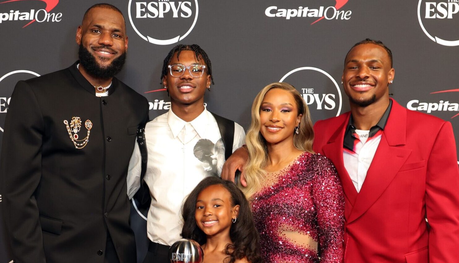 LeBron James & Savannah’s Parenting Applauded After Son Bryce’s Fan Interaction