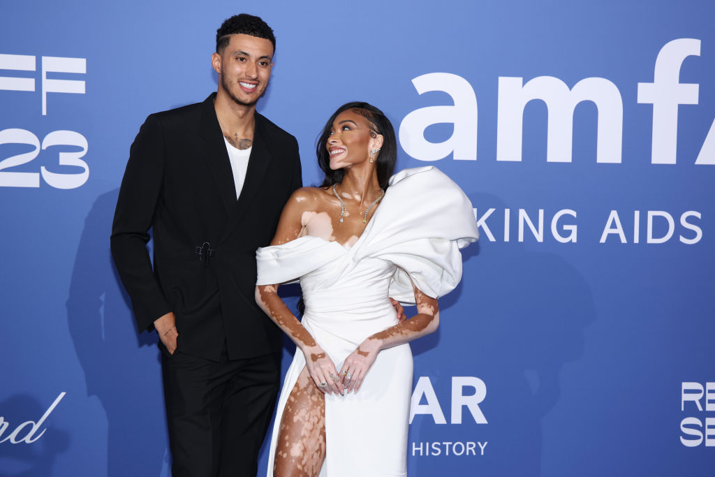 Winnie Harlow Jumps Onto Kyle Kuzma's Lap When Usher Walks by After Keke  Palmer Outfit Drama