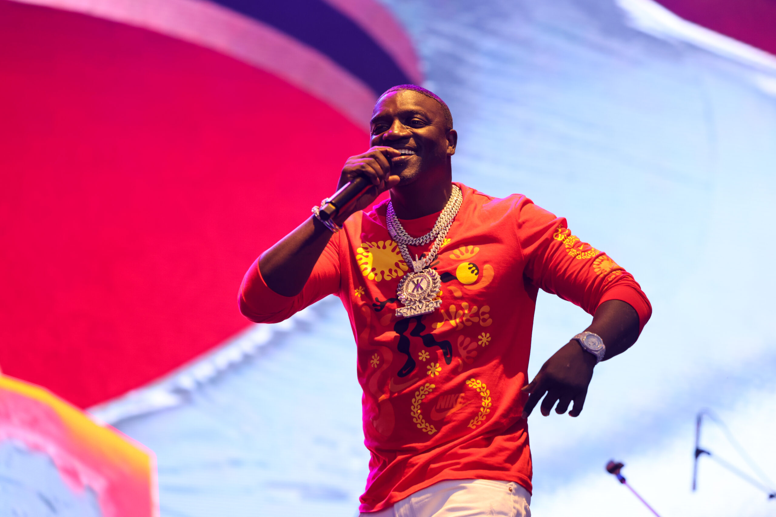 Akon Tells N O R E Why He Gave French Montana A Fake Watch