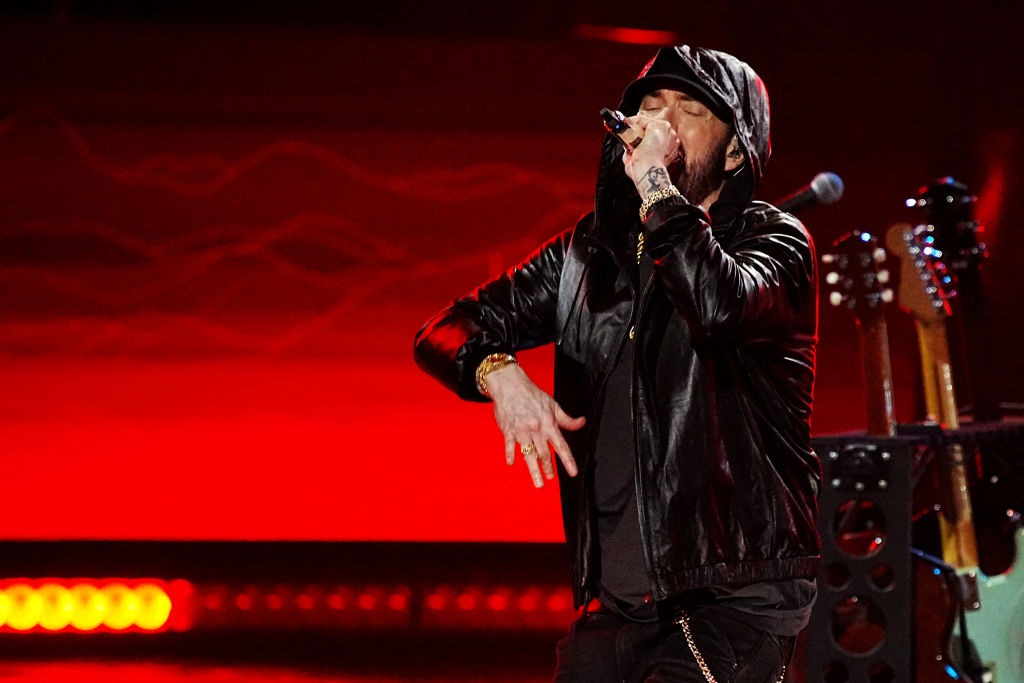 Eminem Auctions Off One Of A Kind Item To Fans