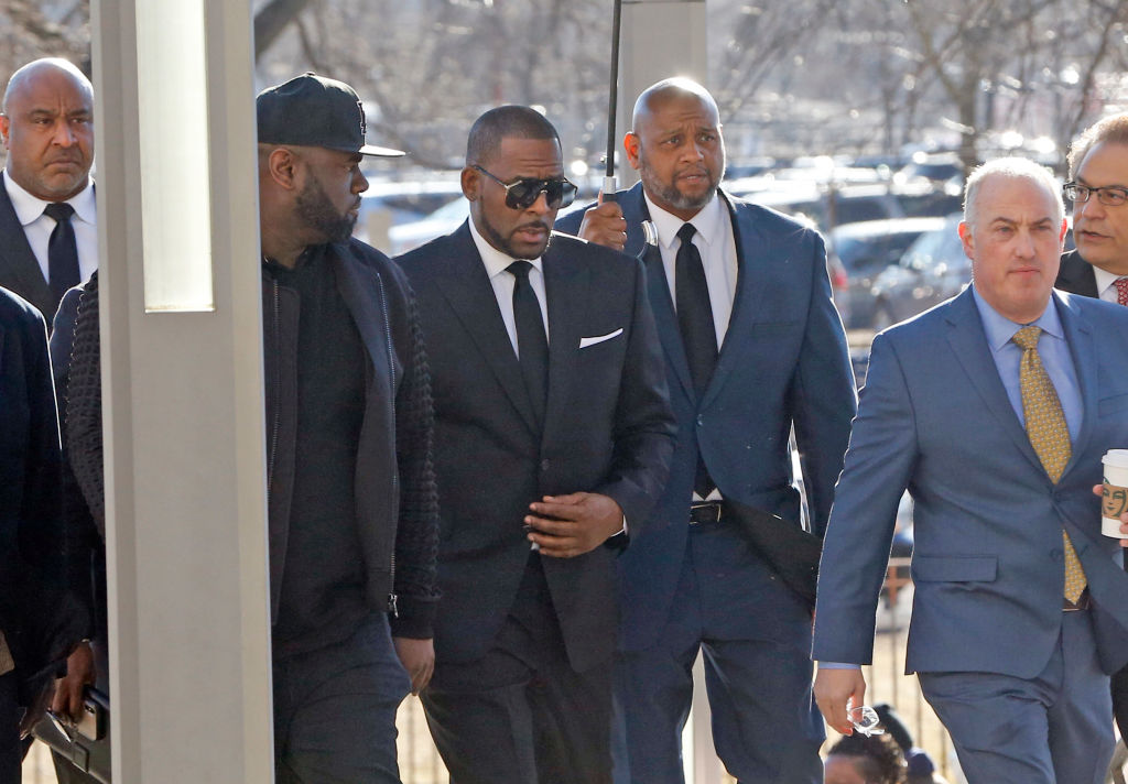 R. Kelly To Pay Victims $10.5 Million For Alleged Shooting Threat
