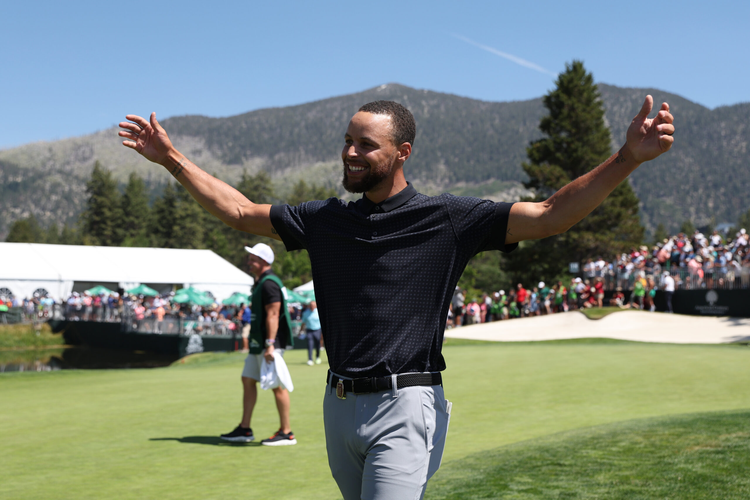 Steph Curry Sings “Misery Business” With Paramore: Watch