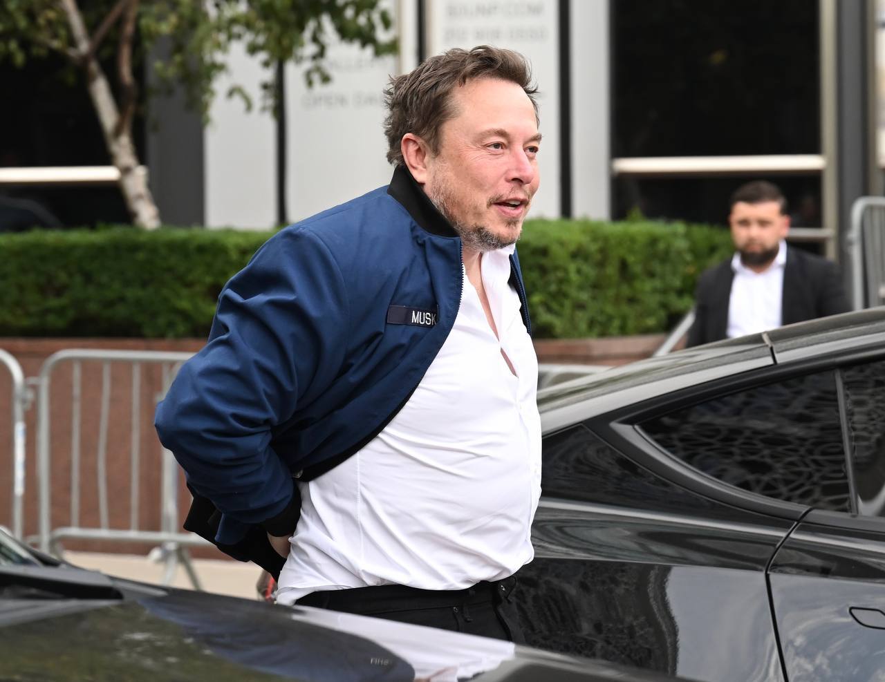 Elon Musk Fires Barrett .50-Caliber Sniper From The Hip In Viral Video: Watch