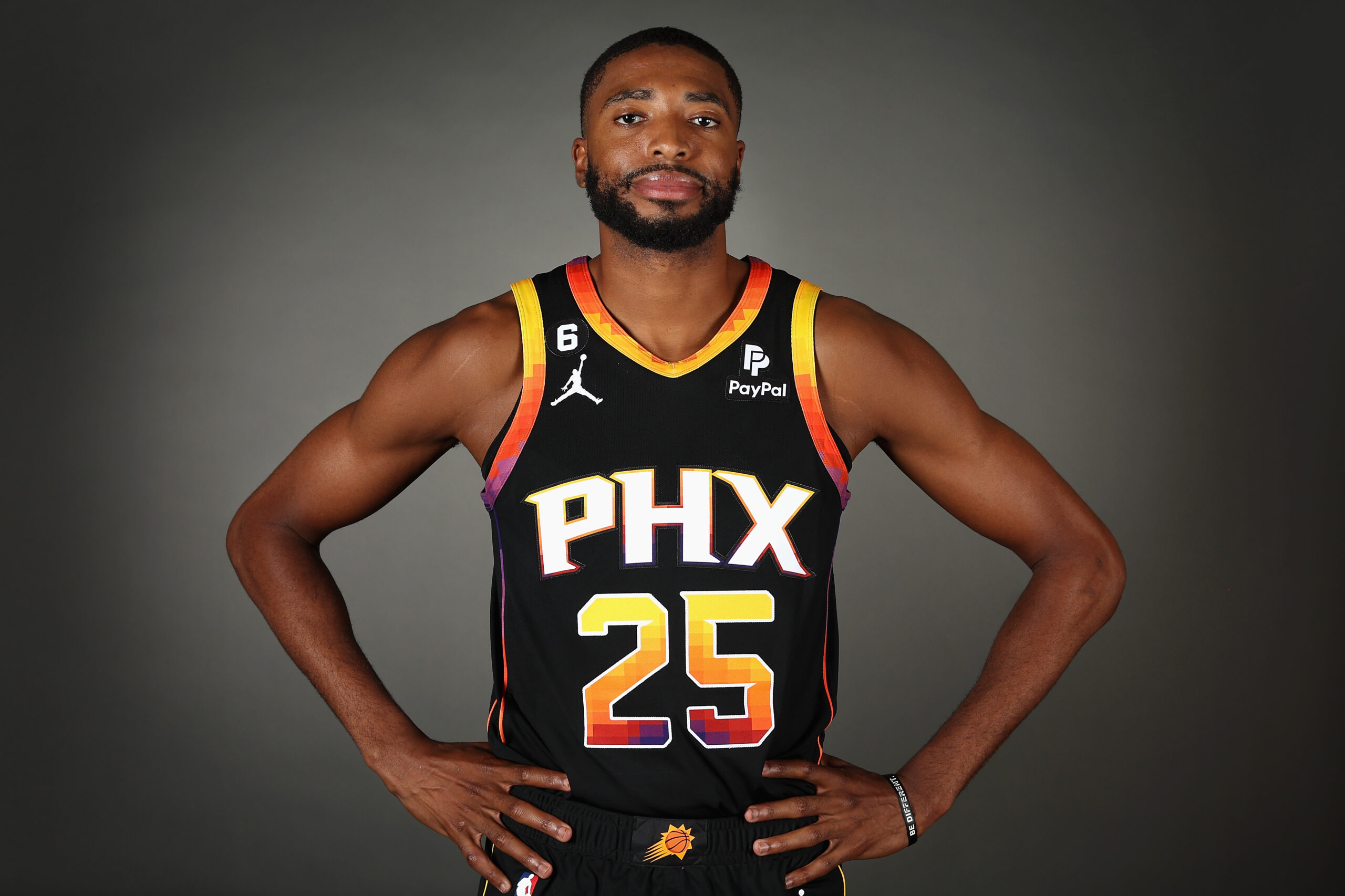 Phoenix Suns Mikal Bridges Black 2022-23 Edition Jersey