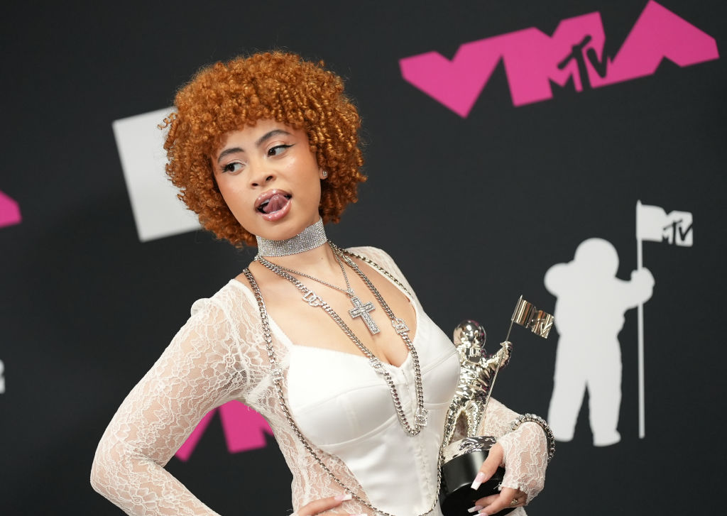 Ice Spice Surprised By Her Own Body In VMA Picture