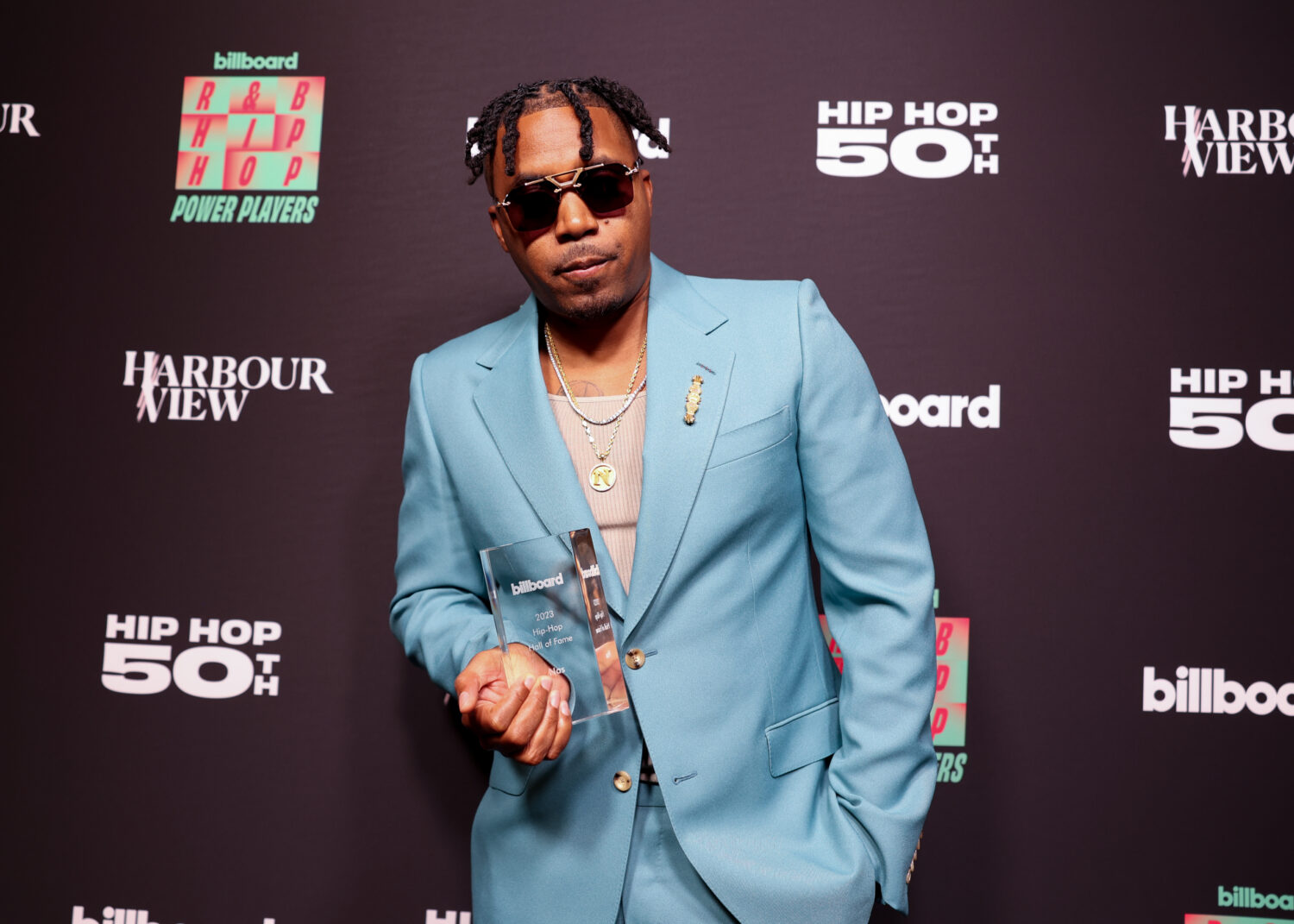 Nas Hosts Diddy, Mary J. Blige, Slick Rick, Fat Joe & More At 50th ...
