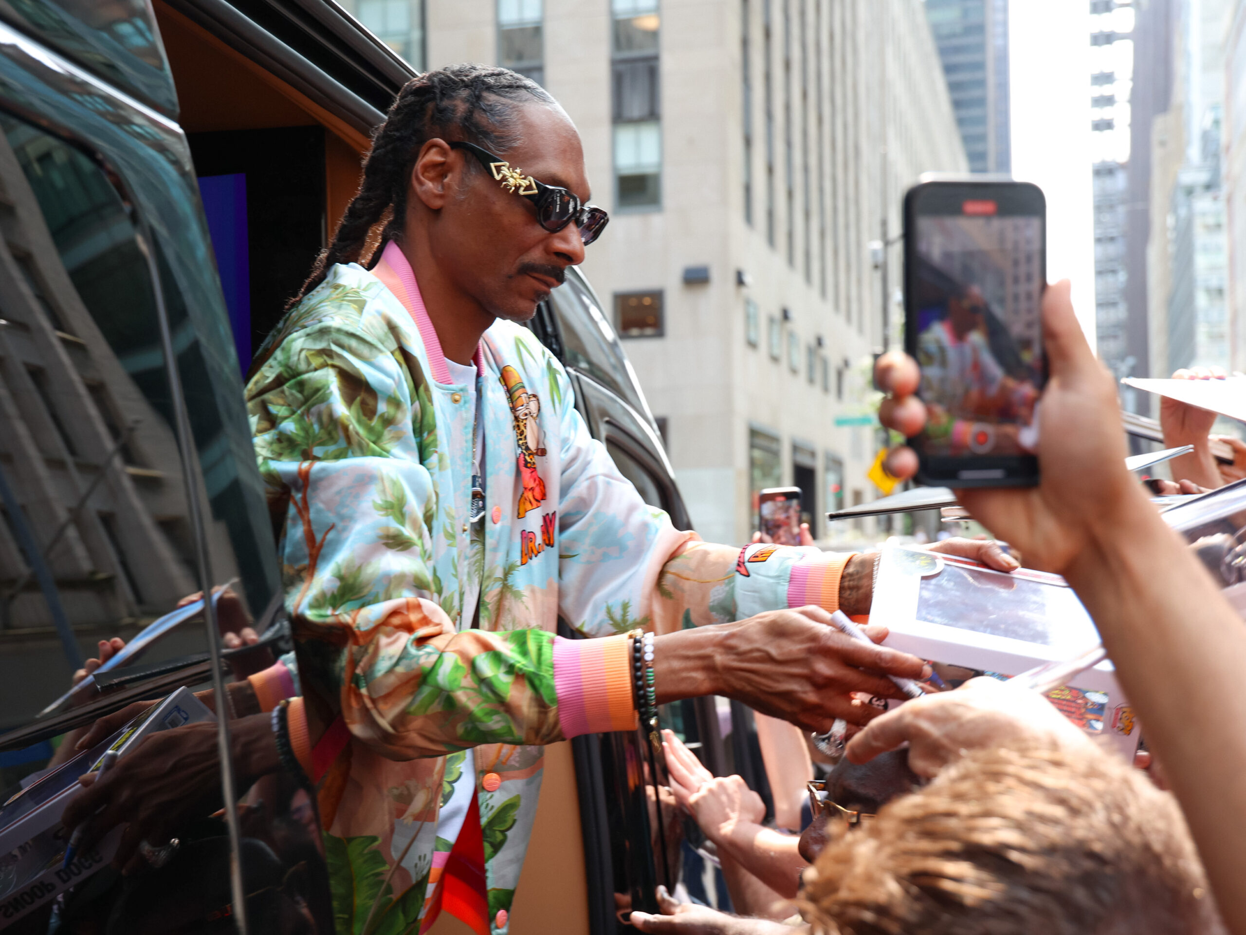 The Best Snoop Dogg Outfits of All Time