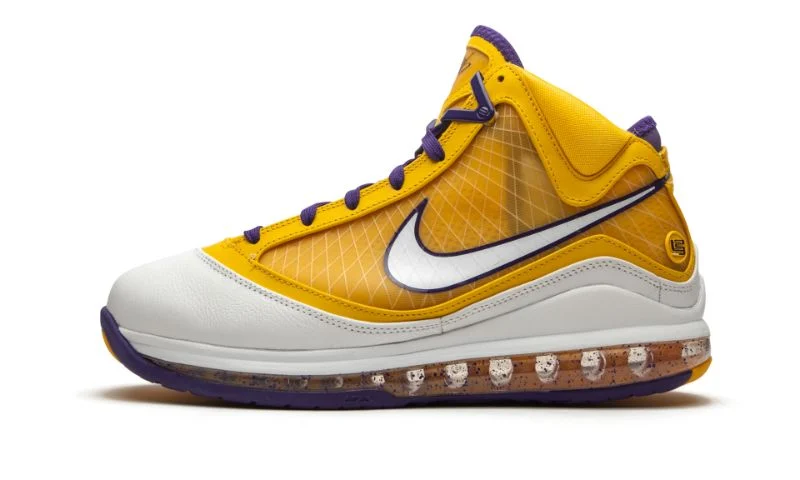 Nike Air Max Lebron 7 &quot;Media Day&quot;