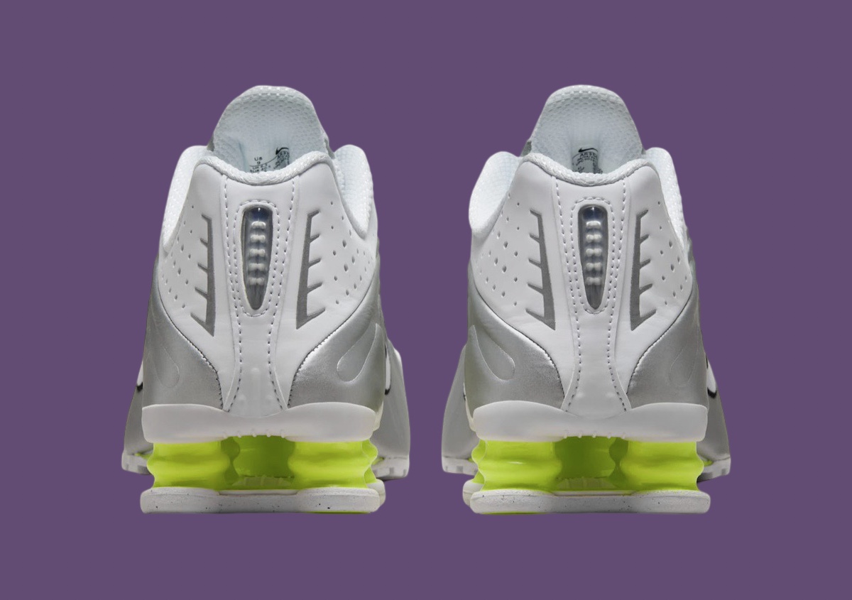 Nike Shox R4