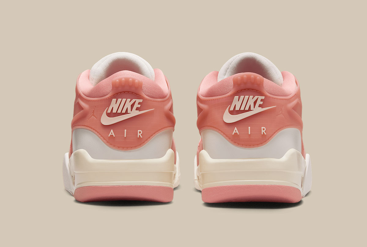 Air Jordan 4 RM