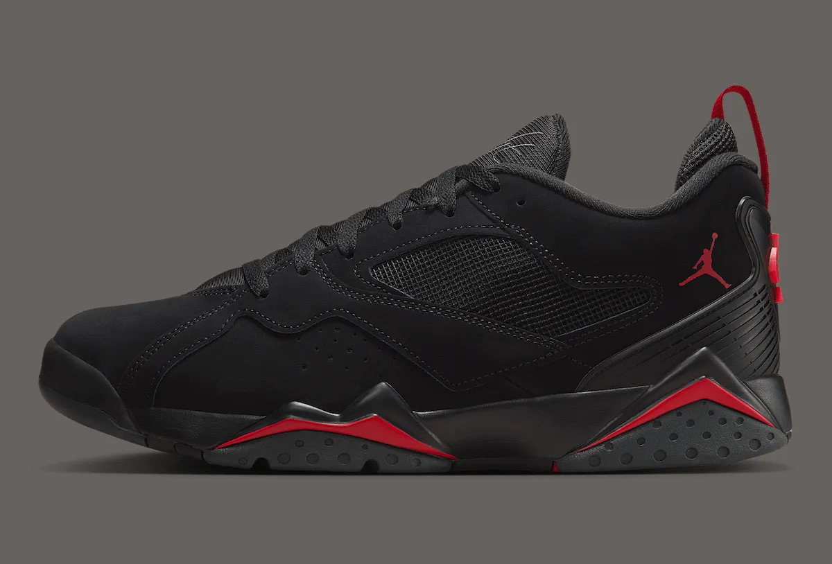 Air Jordan 7 RM